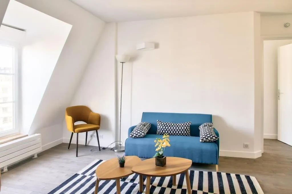 Living room in Super logement cosy avec vue sur Tour Eiffel