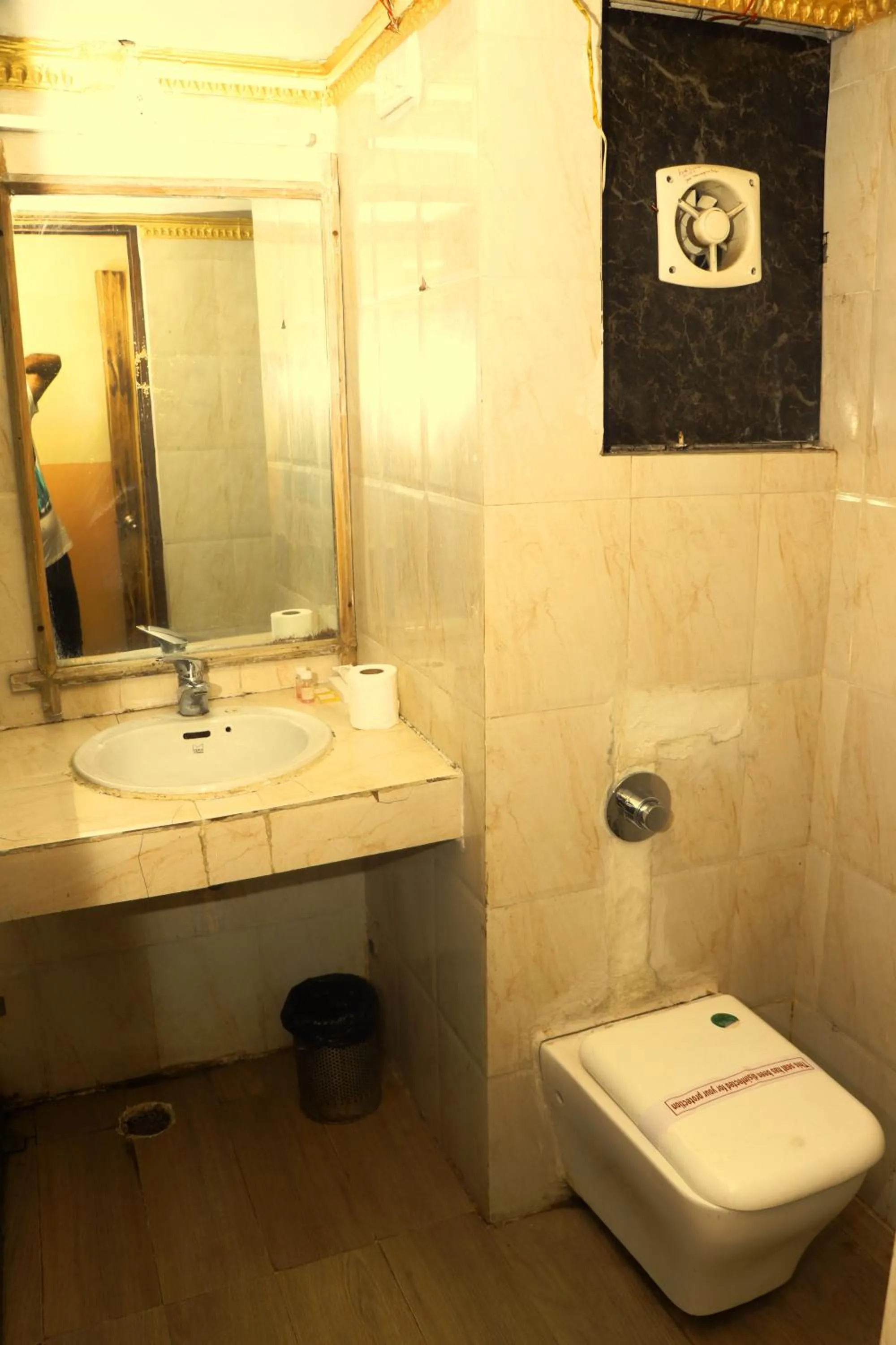 Hotel Samrat International
