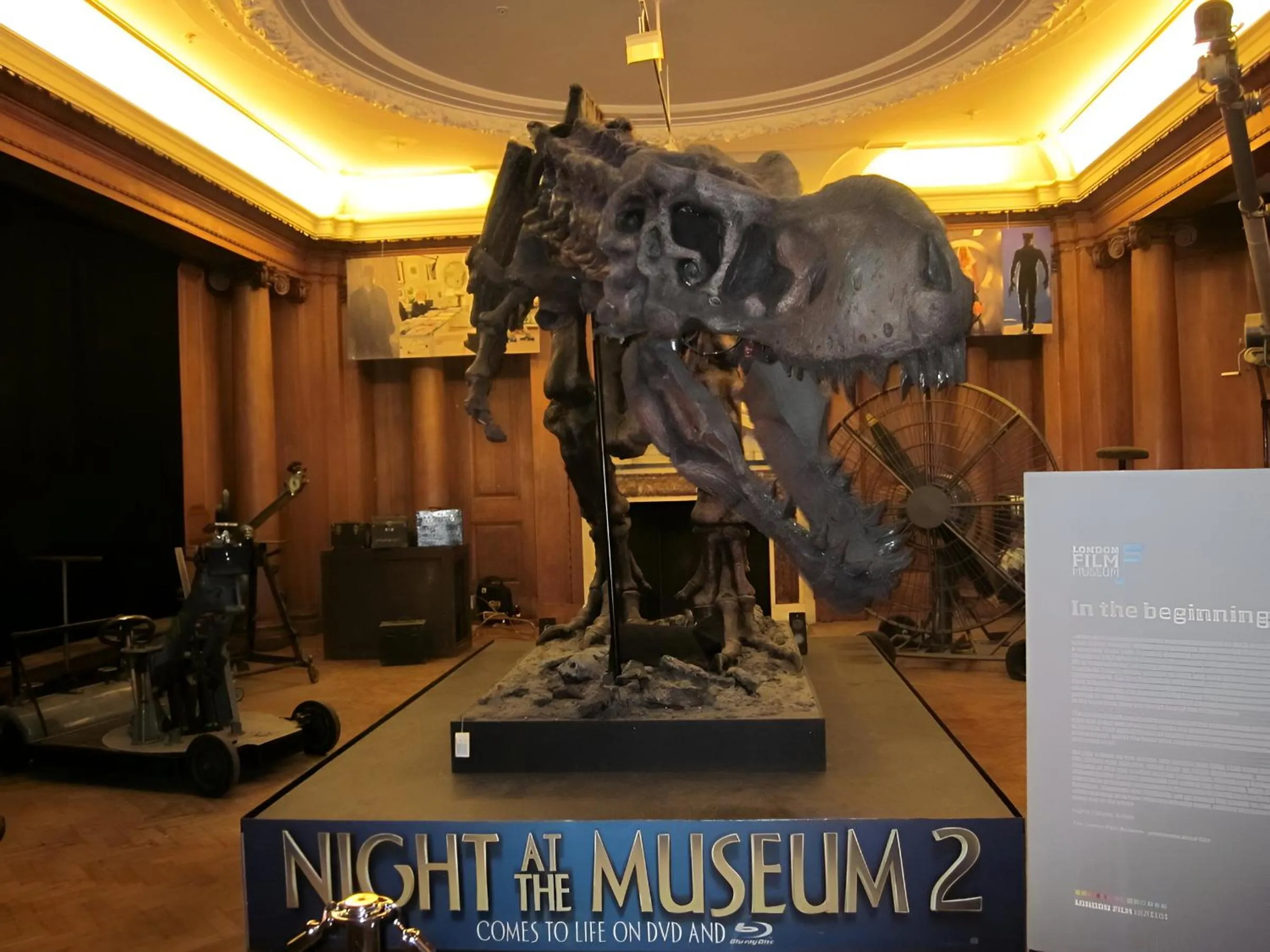 Nearby landmark in Covent Garden 2BR - Urban Chic Apartment