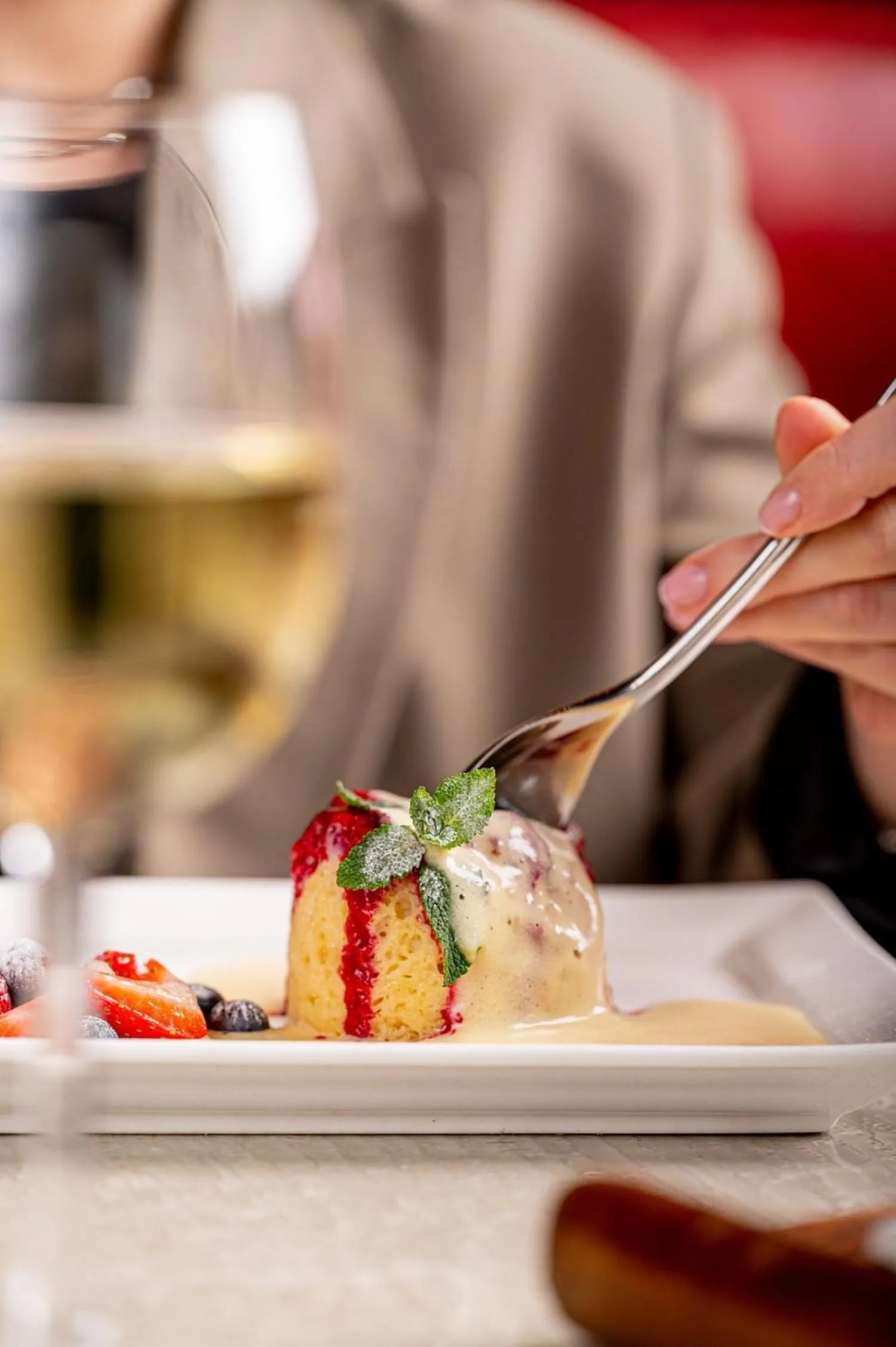 Restaurant/places to eat in Covent Garden 2BR - Urban Chic Apartment