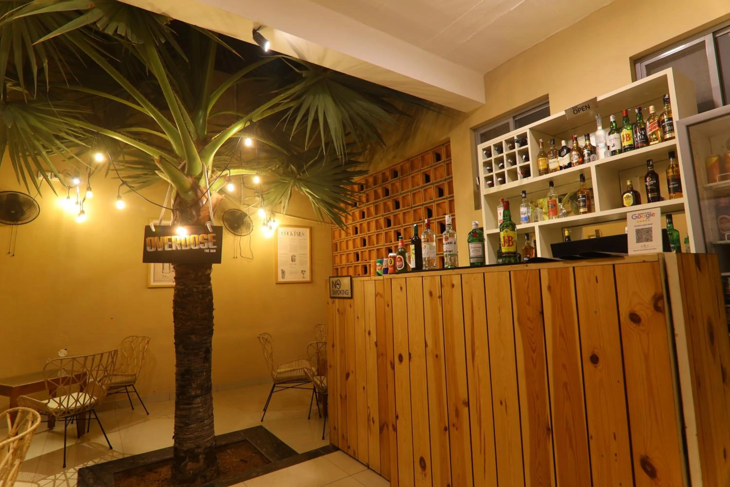 Lounge or bar in LA PALMERA