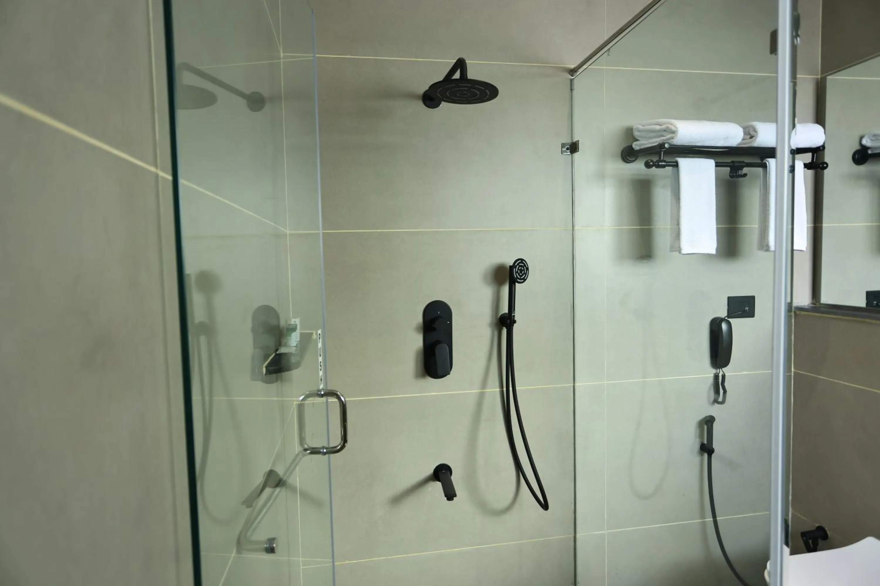 Bathroom in LA PALMERA