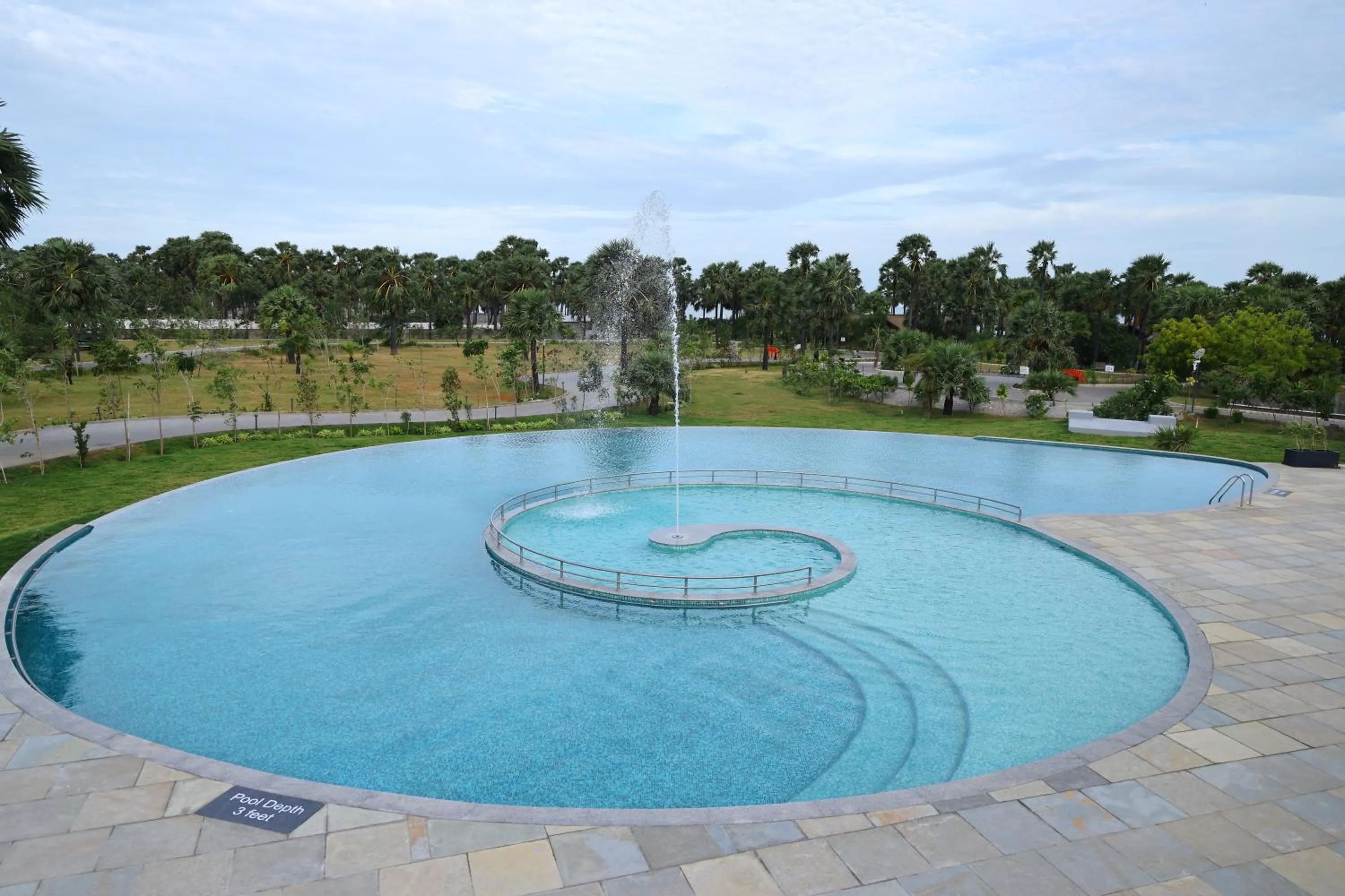 Swimming pool in LA PALMERA
