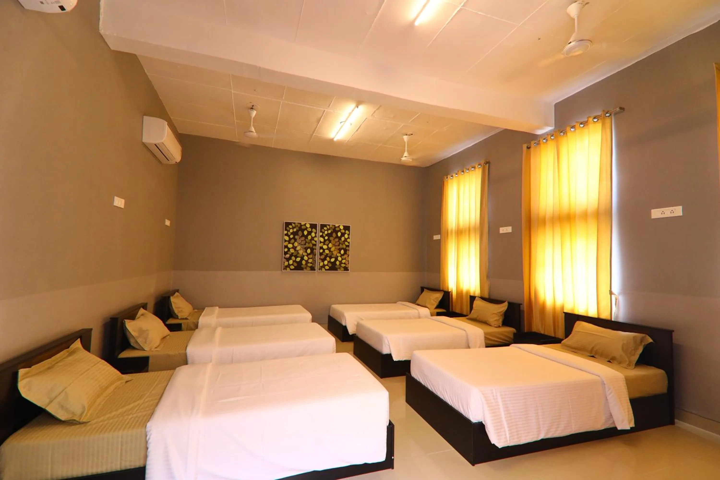 Photo of the whole room, Bed in LA PALMERA