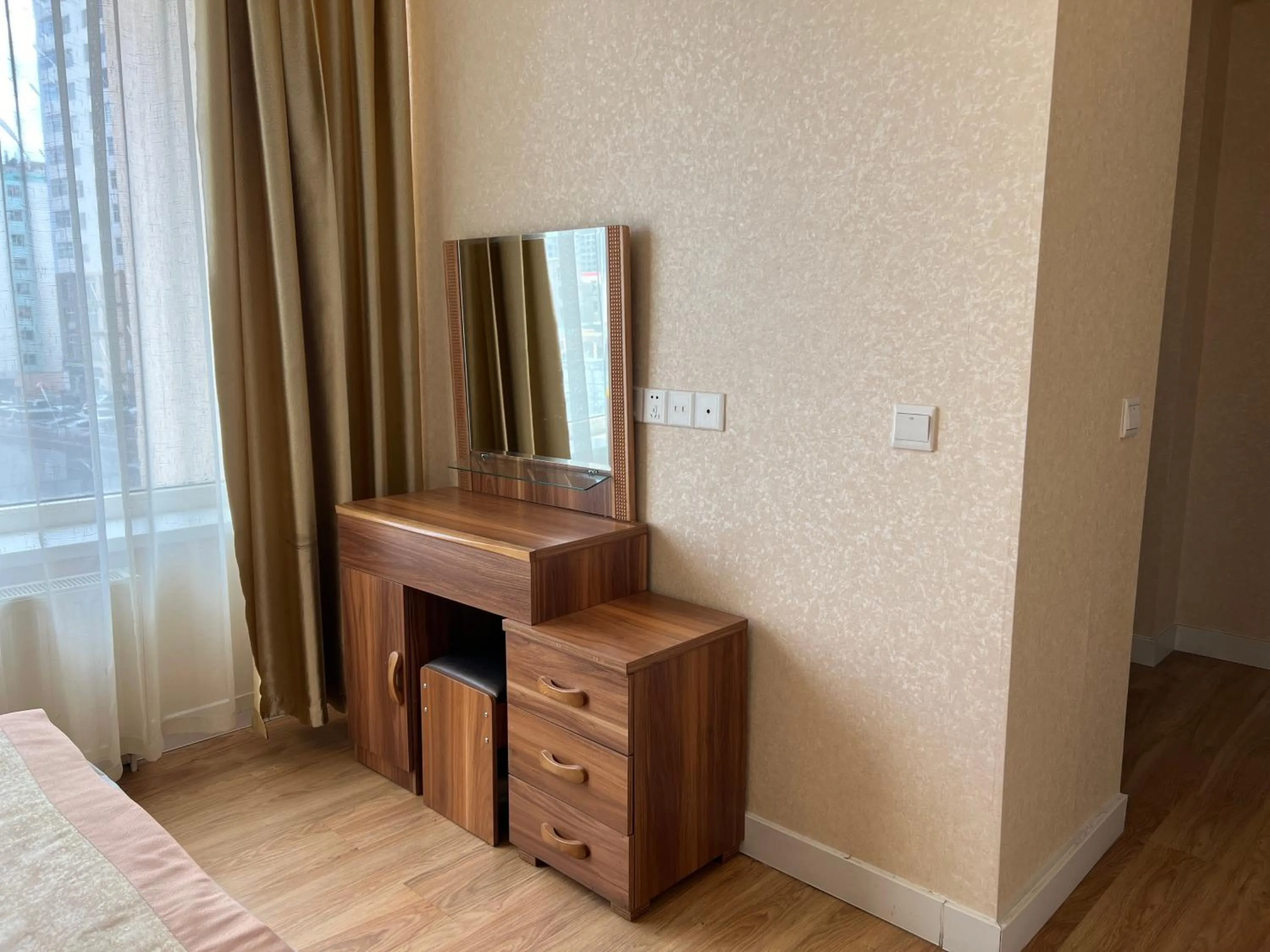 hair dresser in Negdelchin Hotel & Service Apartment