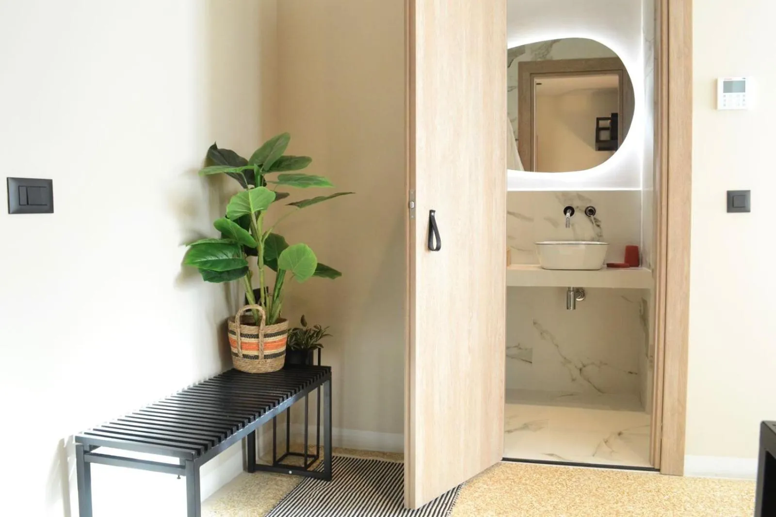 Shower in Anasa Hotel Athens