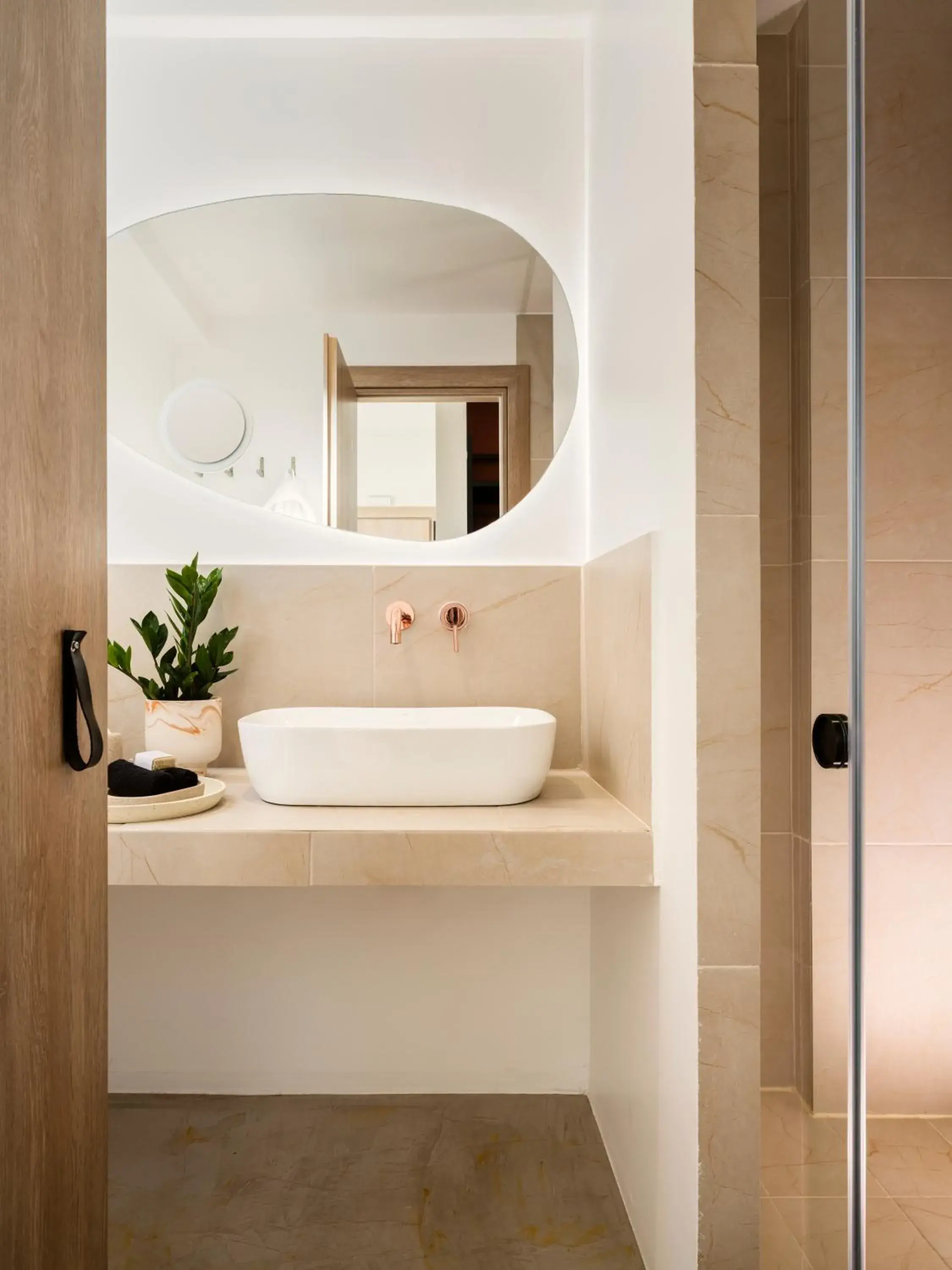 Executive Interconnecting Suite with Acropolis View in Anasa Hotel Athens Executive Interconnecting Suite with Acropolis View in Anasa Hotel Athens