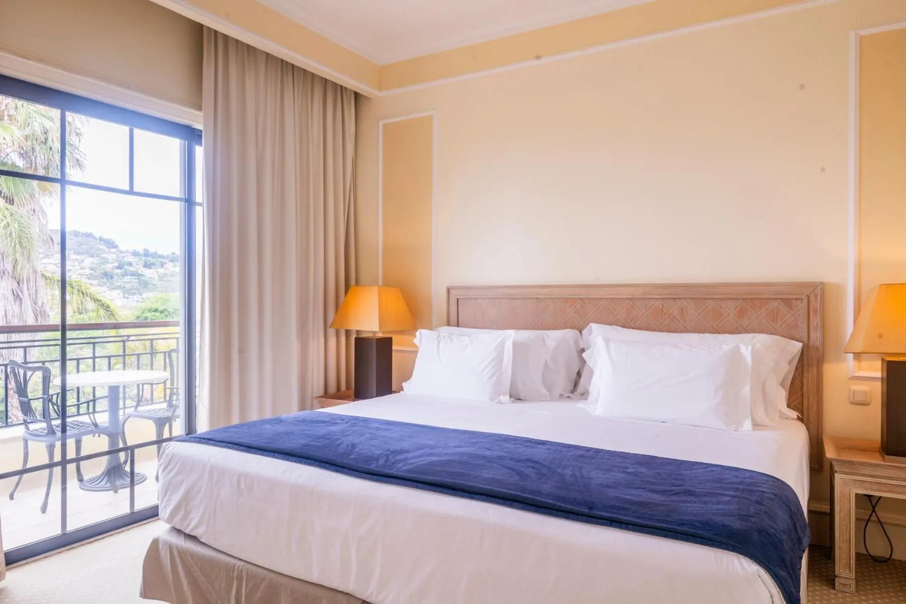 Balcony/Terrace, Bed in Quinta Funchal Gardens - Adults Only