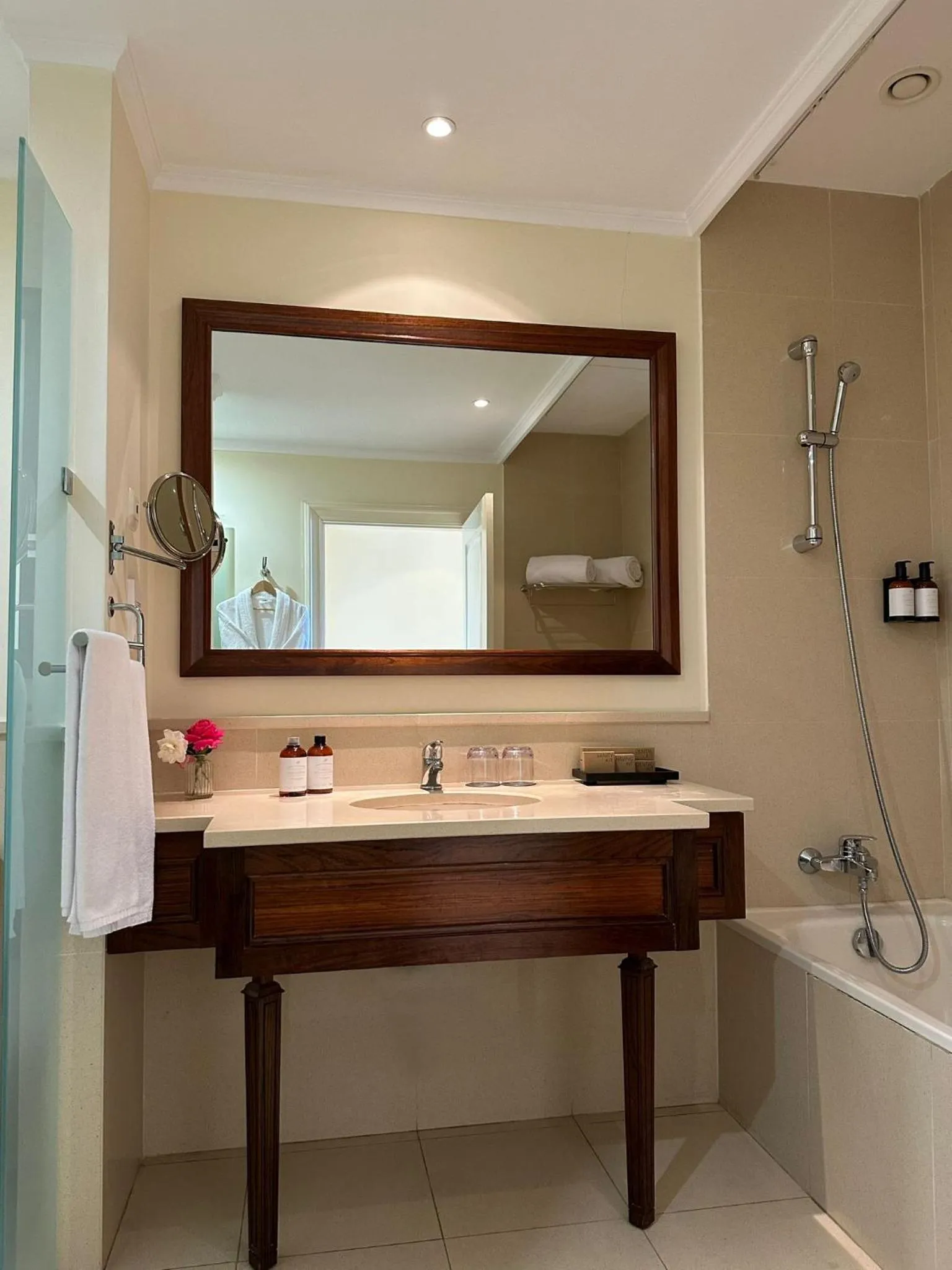 Bathroom in Quinta Funchal Gardens - Adults Only