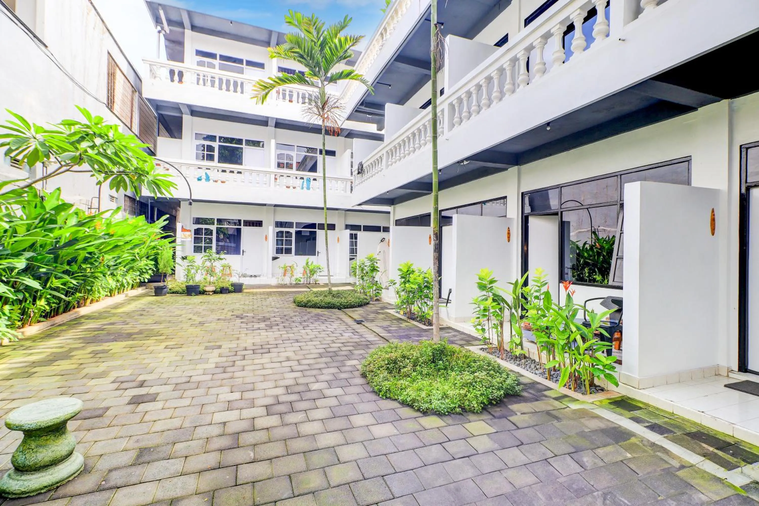 Facade/entrance in Collection O Legian Near Legian Beach