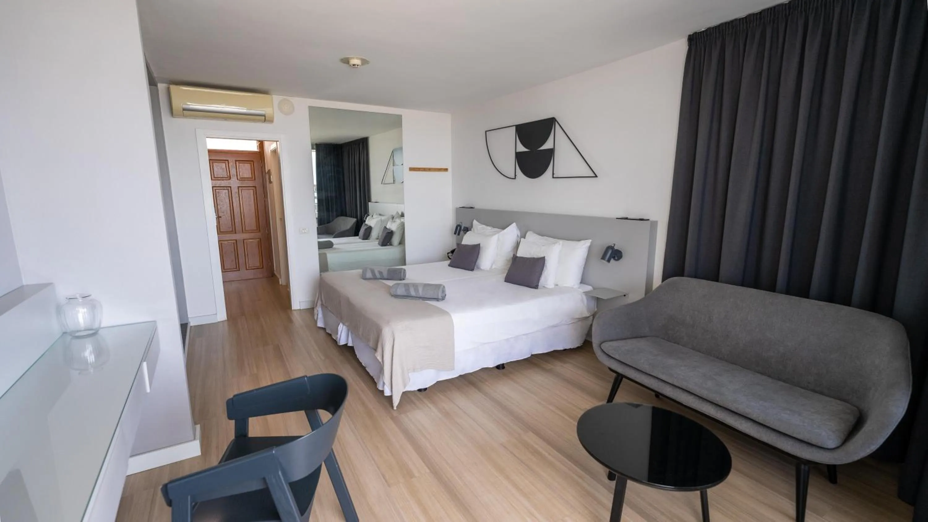 Photo of the whole room, Bed in Coral Suites & Spa - Adults Only