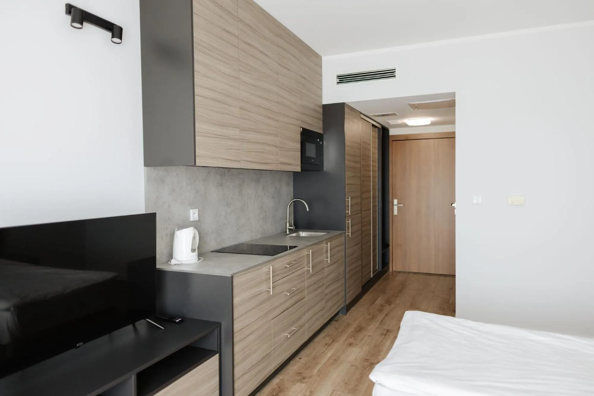 Kitchen or kitchenette, Bed in Zakrzówek Residence