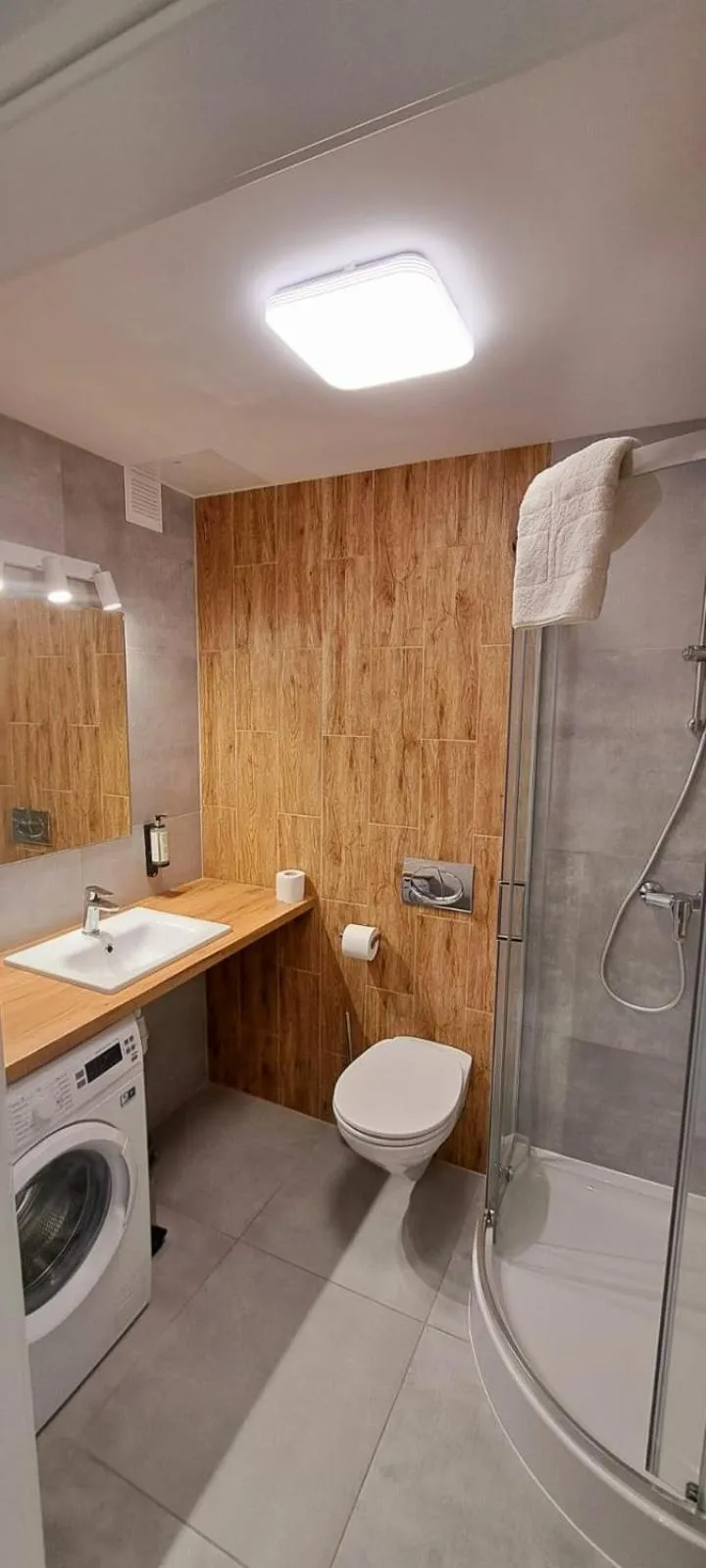 Bathroom in Zakrzówek Residence