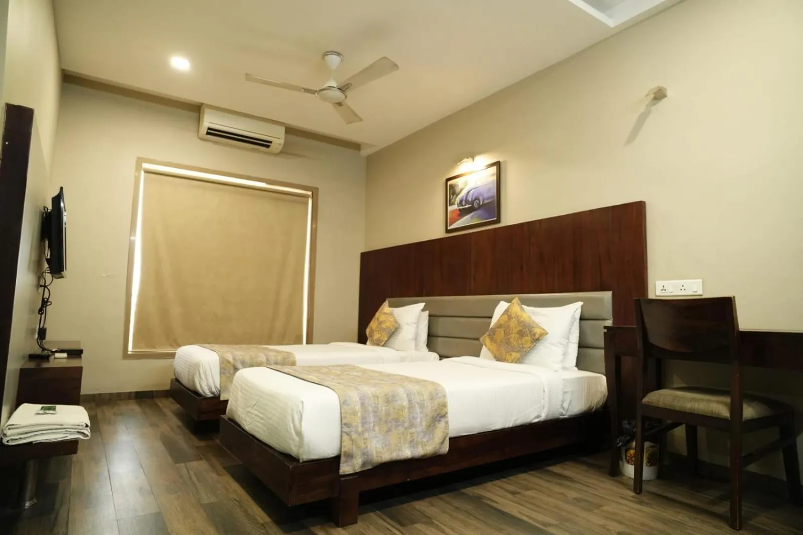 Bed in HOTEL GRANDEUR