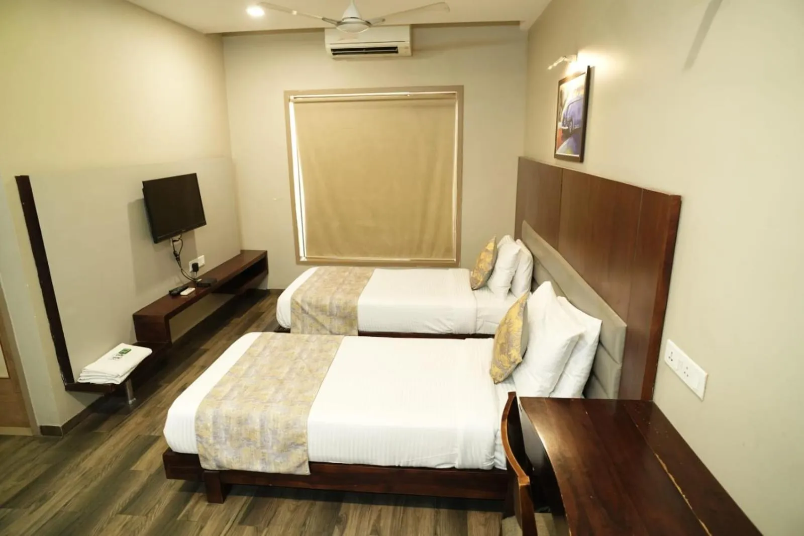 Bed in HOTEL GRANDEUR