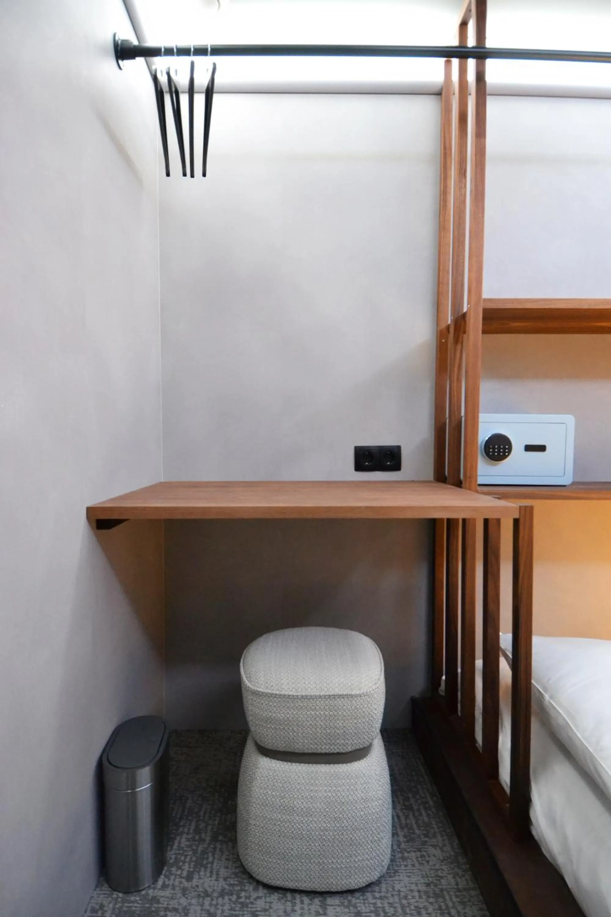 Bedroom, Bed in The Hyve Capsule hostel Amsterdam