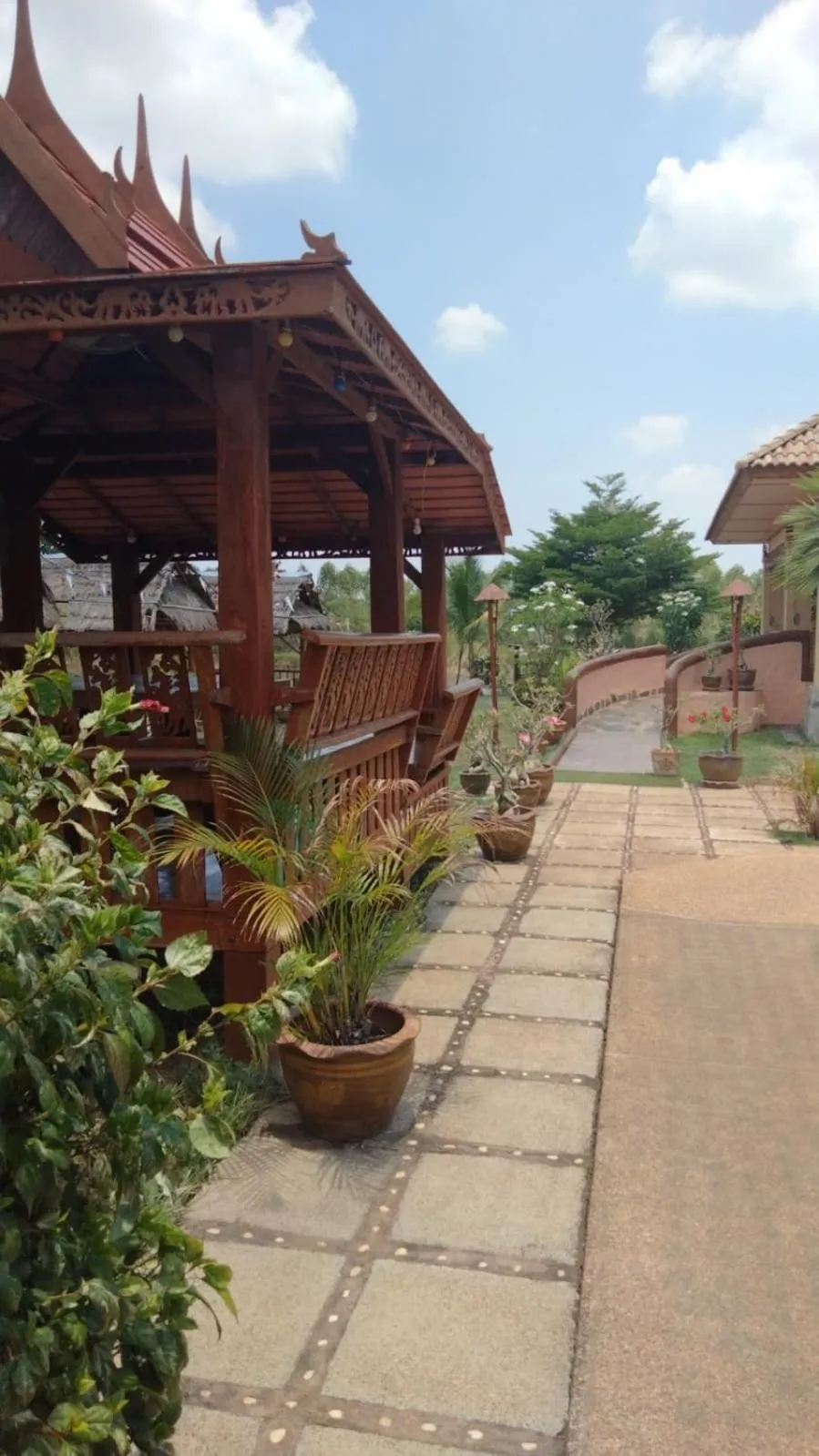 Area and facilities in Changthai Comfort Guest House