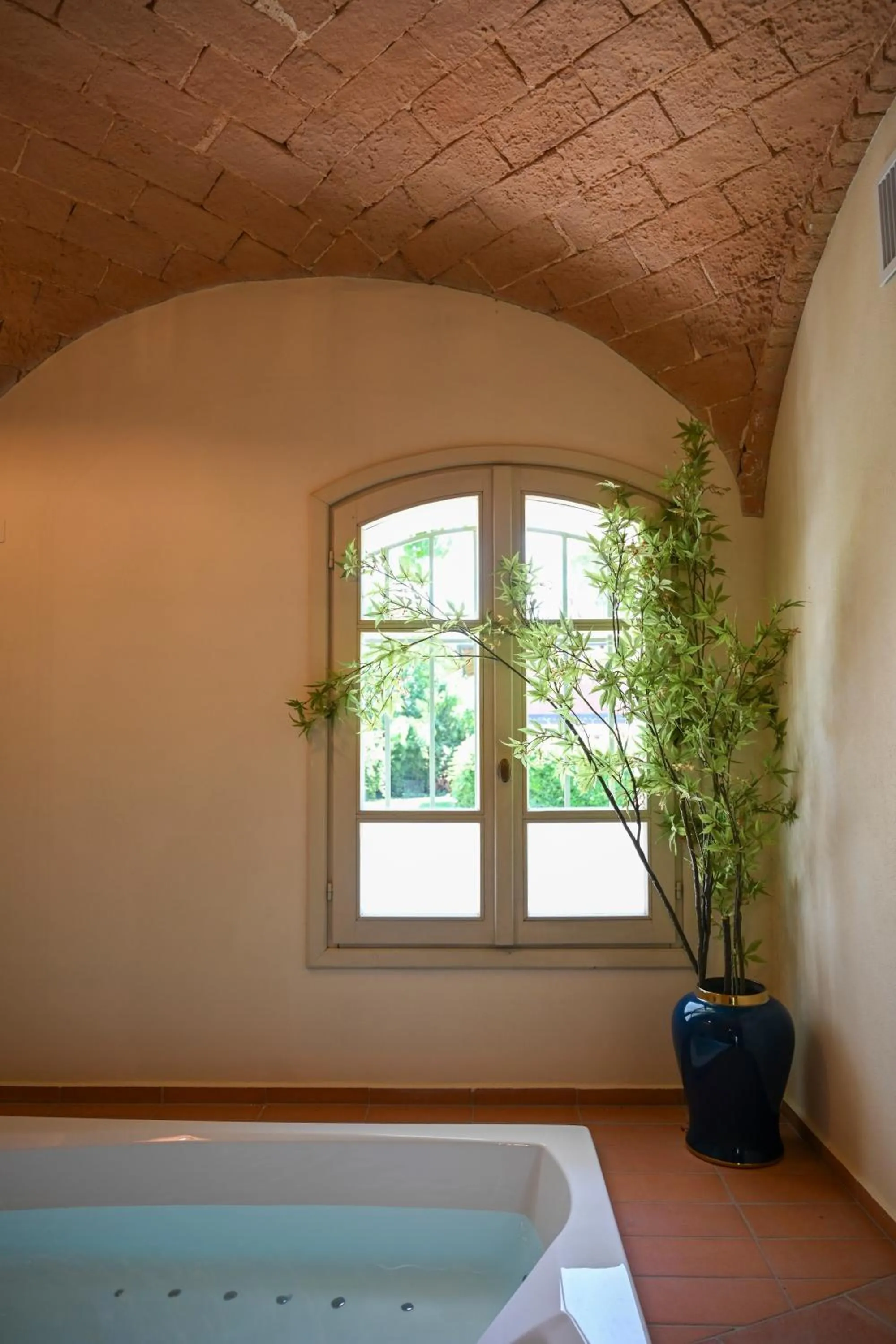 Spa and wellness centre/facilities in Elizabeth Country House, a Member of Design Hotels