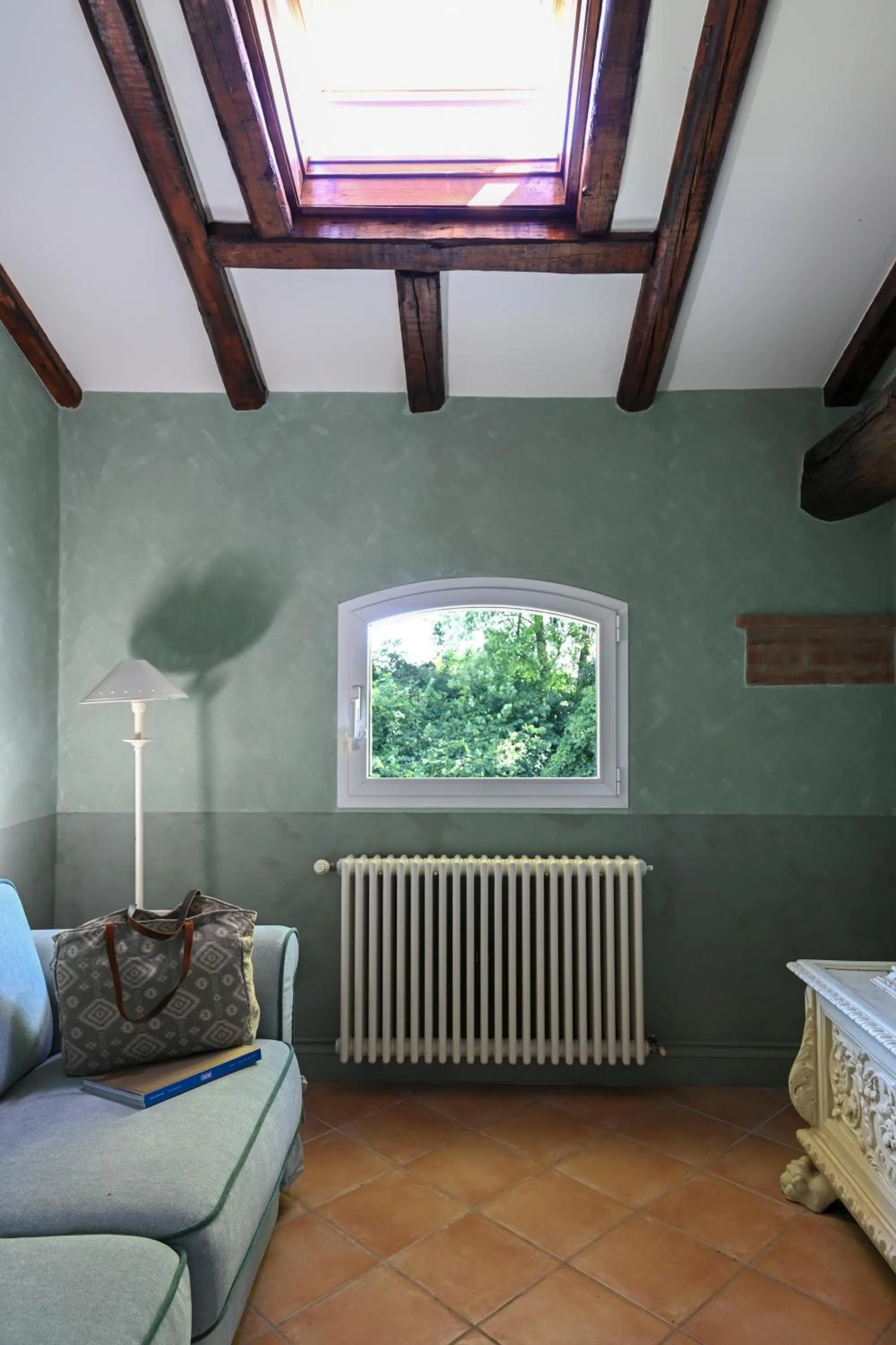 Living room in Elizabeth Country House, a Member of Design Hotels