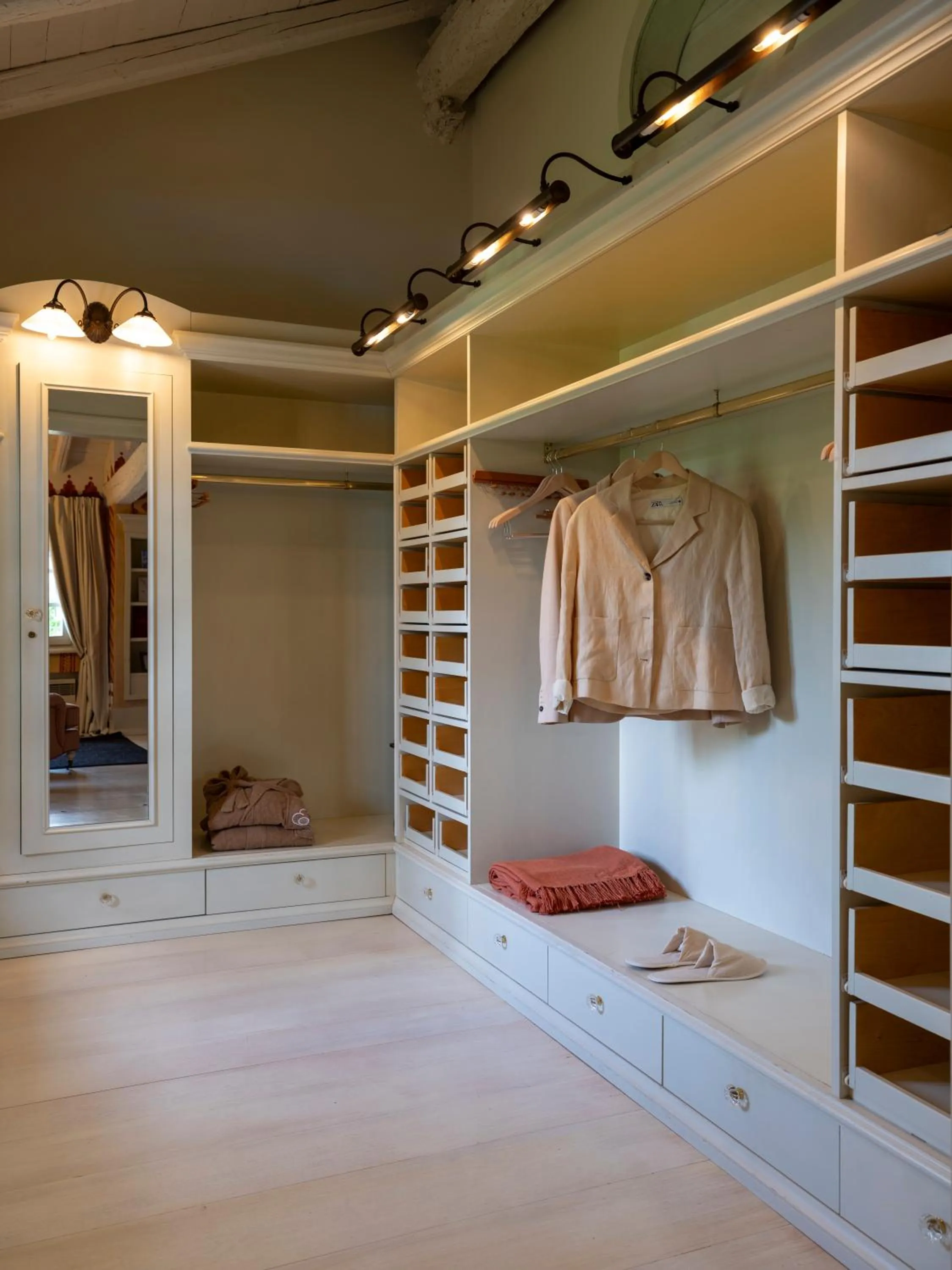 towels in Elizabeth Country House, a Member of Design Hotels