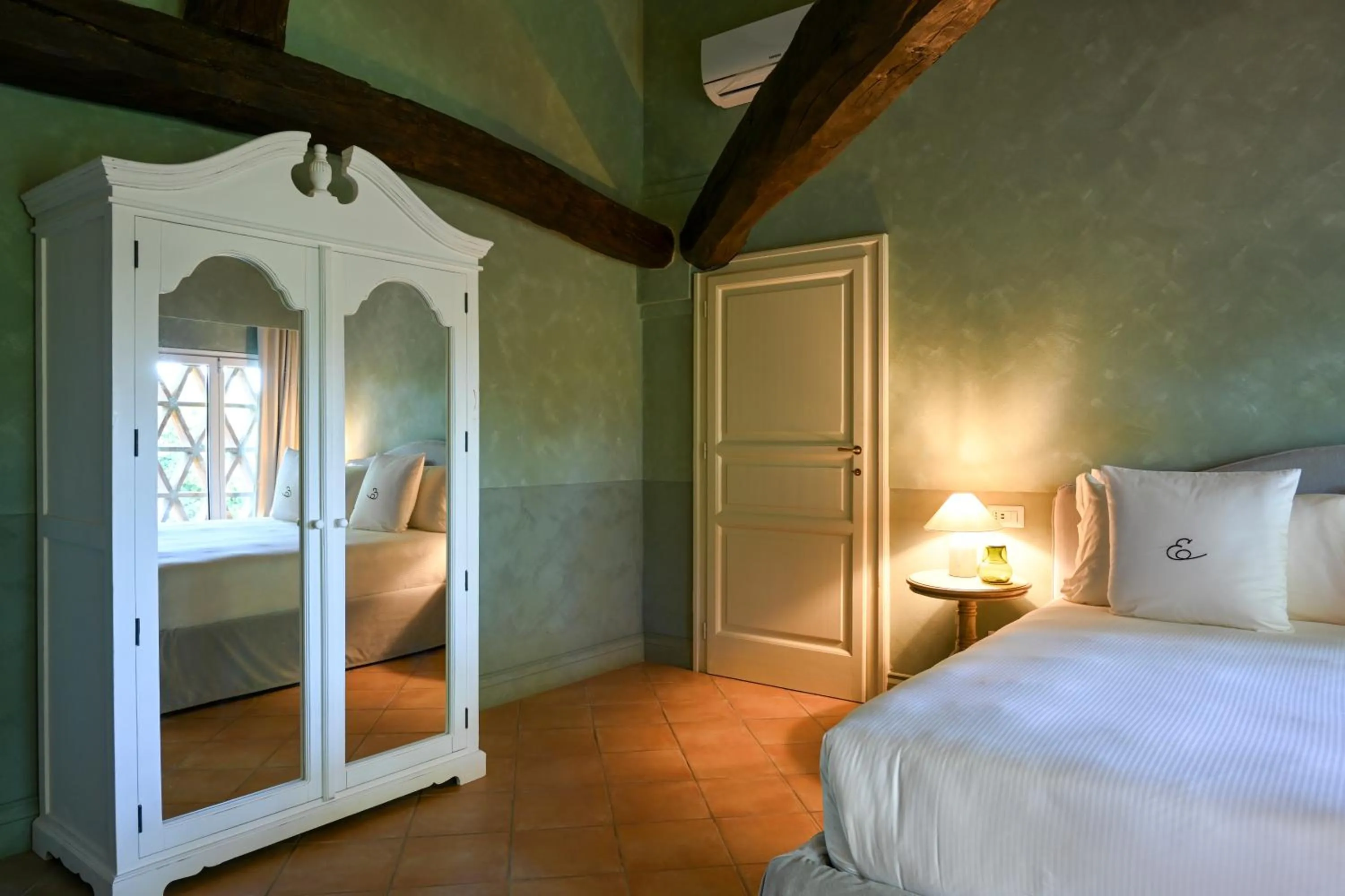 Bedroom, Bed in Elizabeth Country House, a Member of Design Hotels