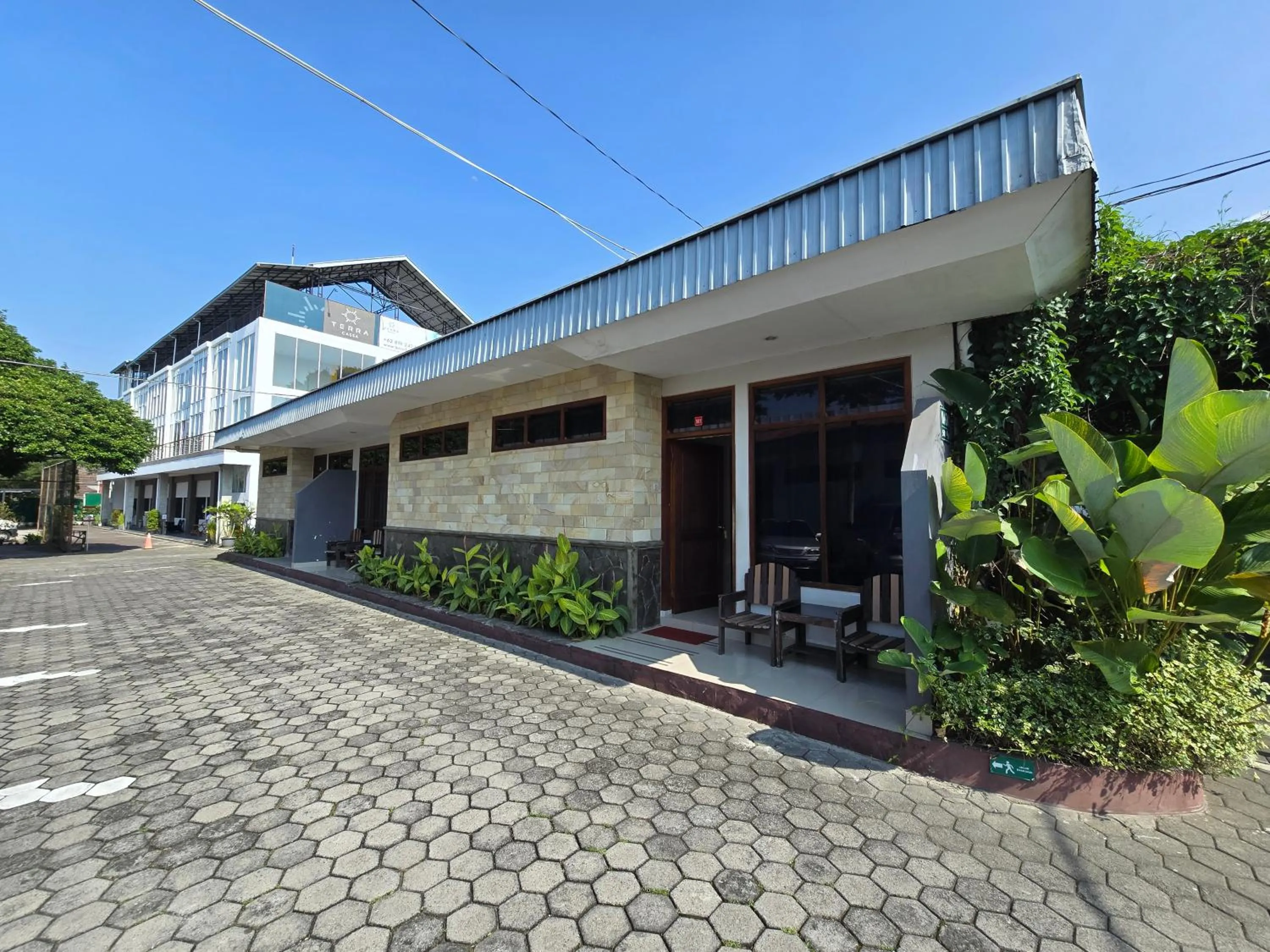 Parking in Kusma Hotel Bandungan Semarang