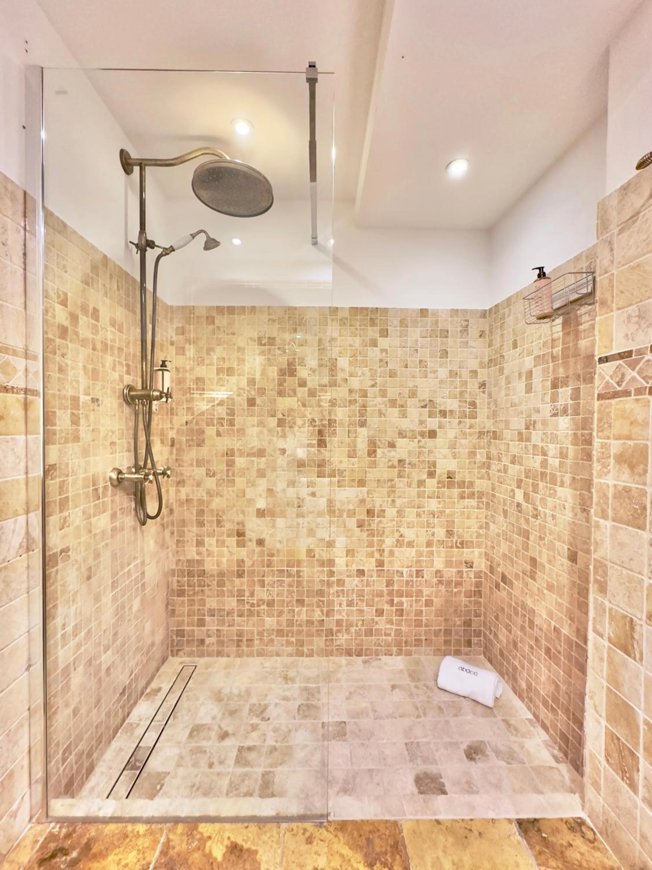 Bathroom in Hotel Abaco Altea