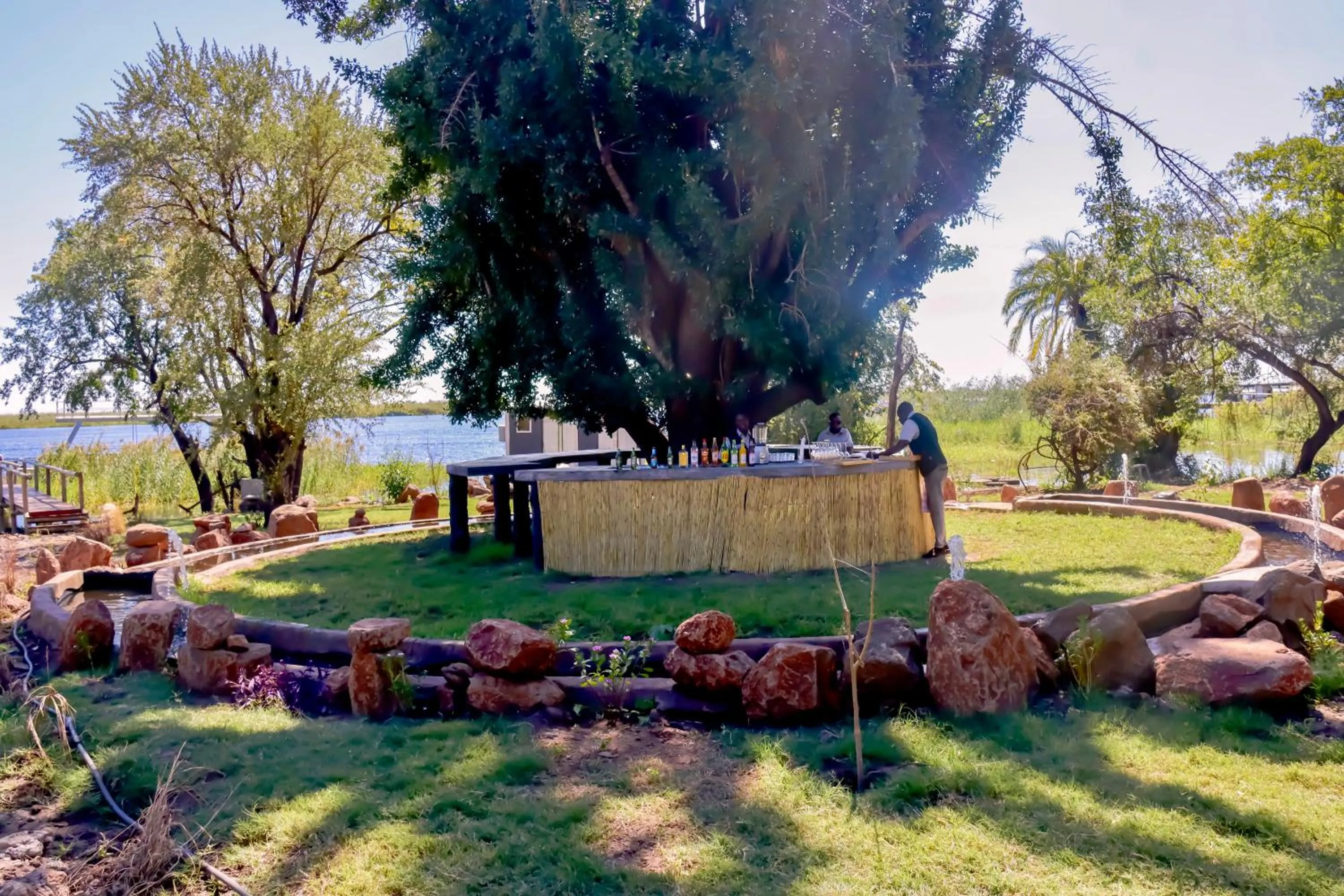 Restaurant/places to eat in Rustiek Hotel