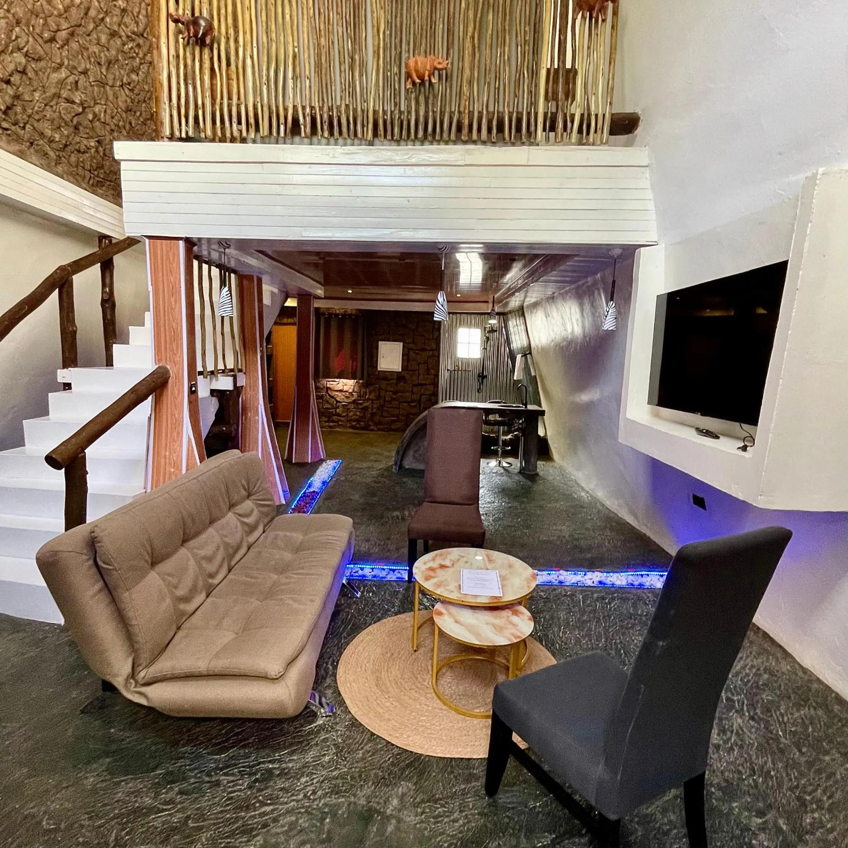 TV and multimedia in Rustiek Hotel