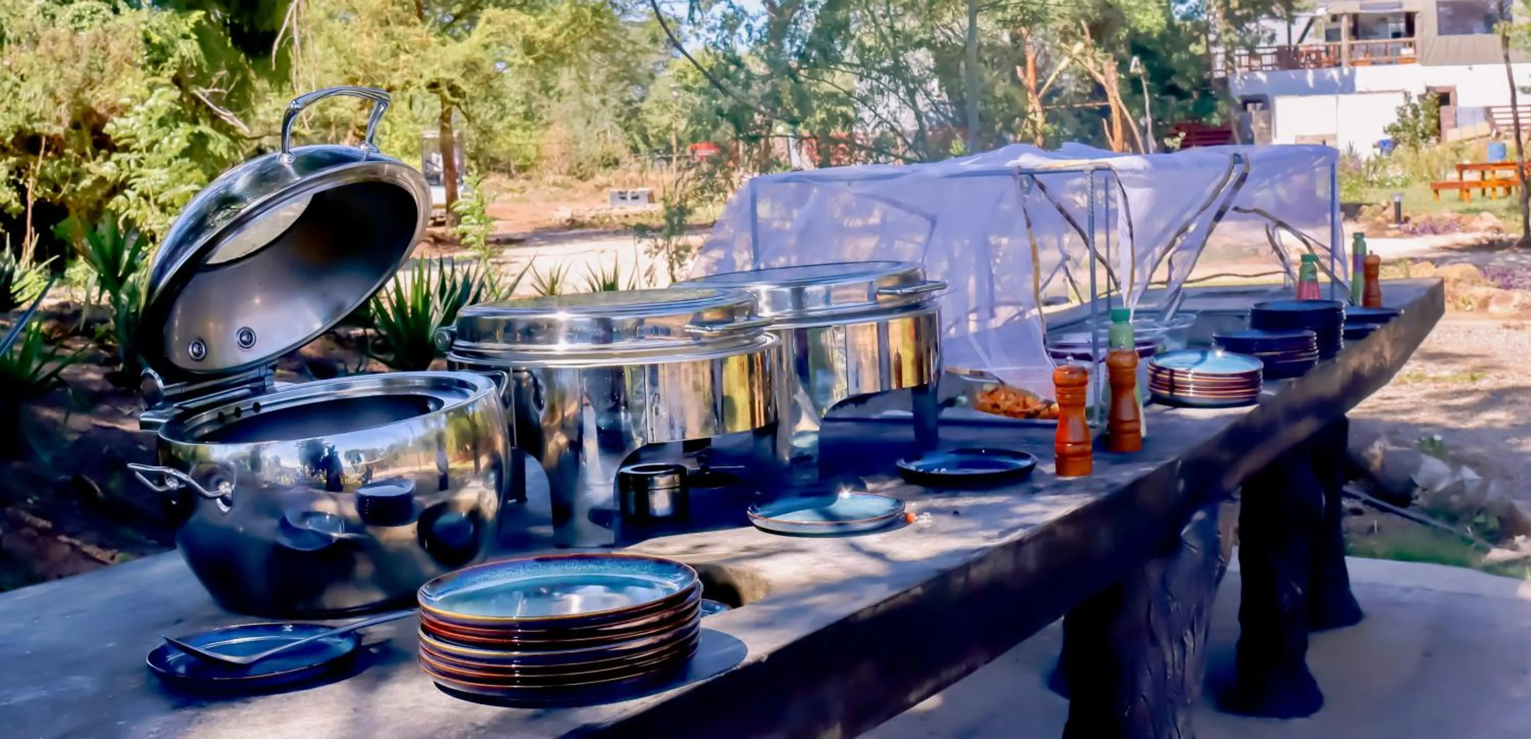 Restaurant/places to eat in Rustiek Hotel