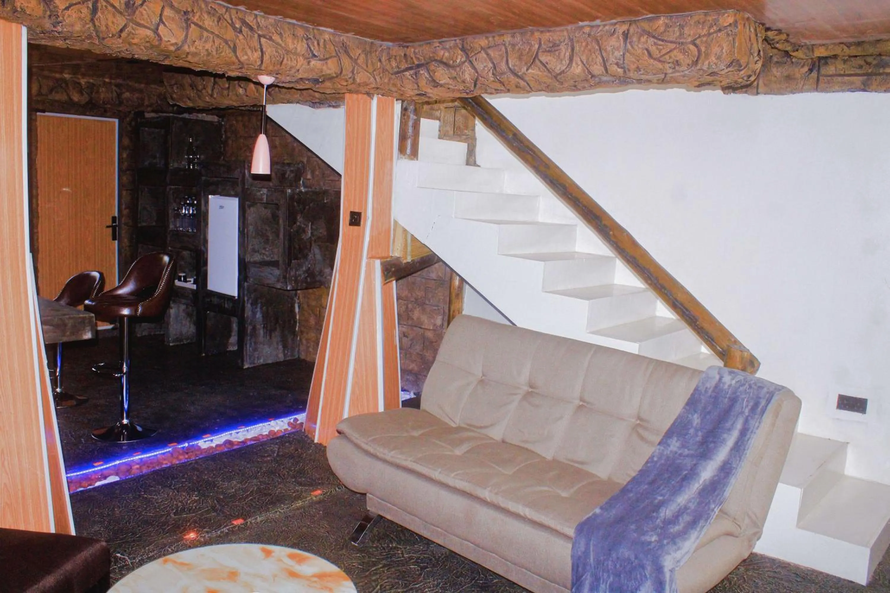 Living room in Rustiek Hotel