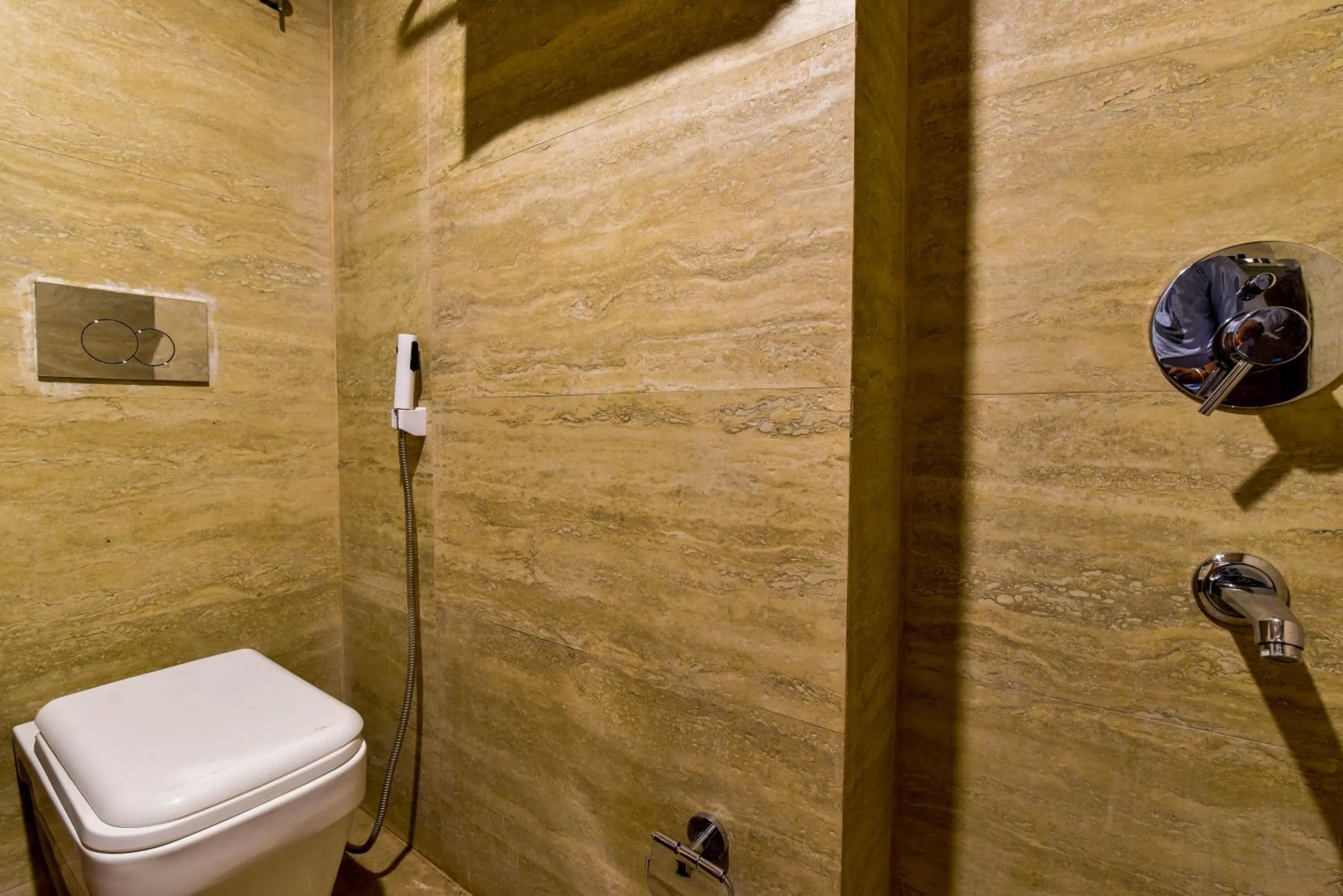 Shower in Naivara Boutique Hotel