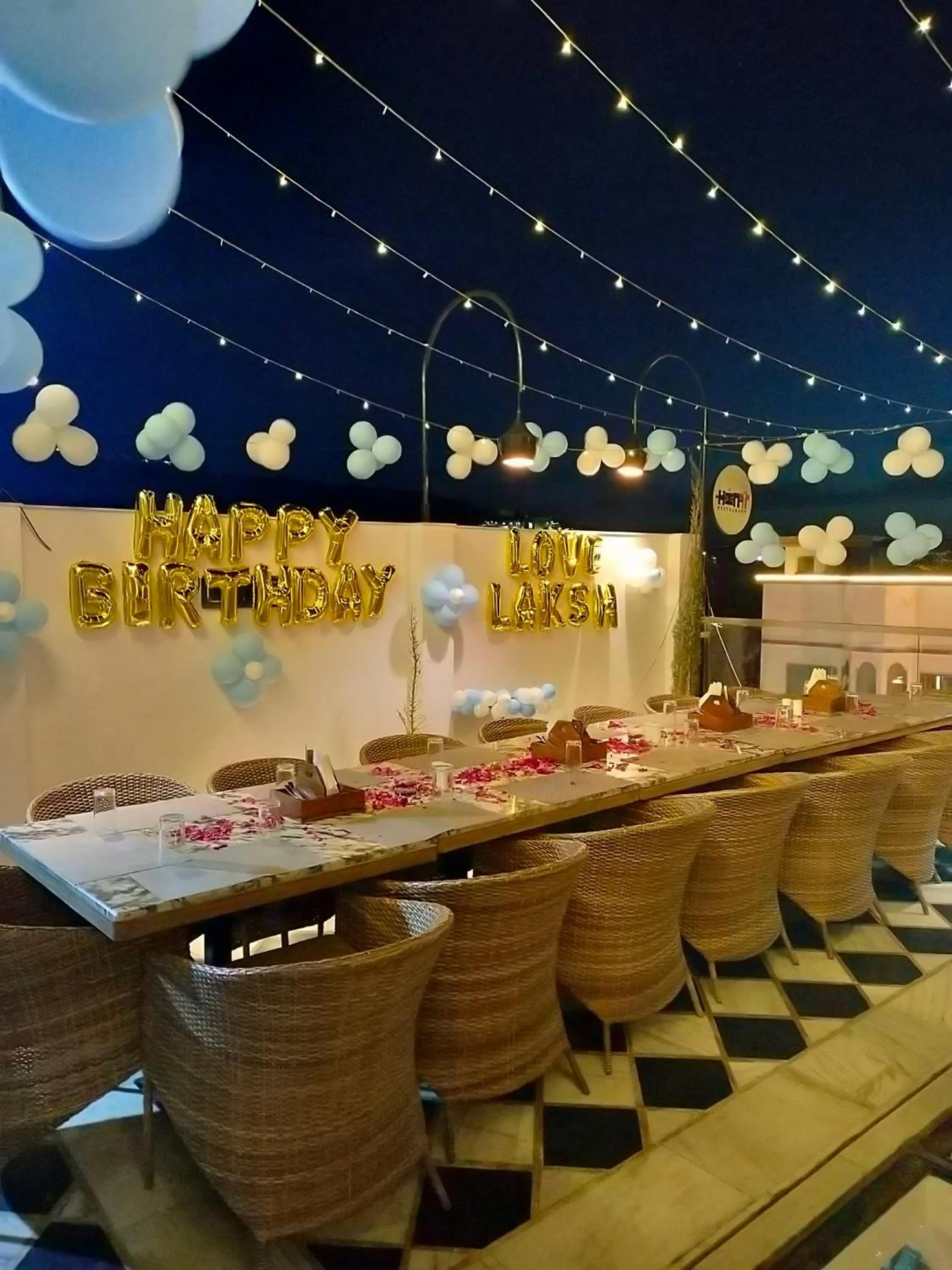 Restaurant/places to eat in Naivara Boutique Hotel