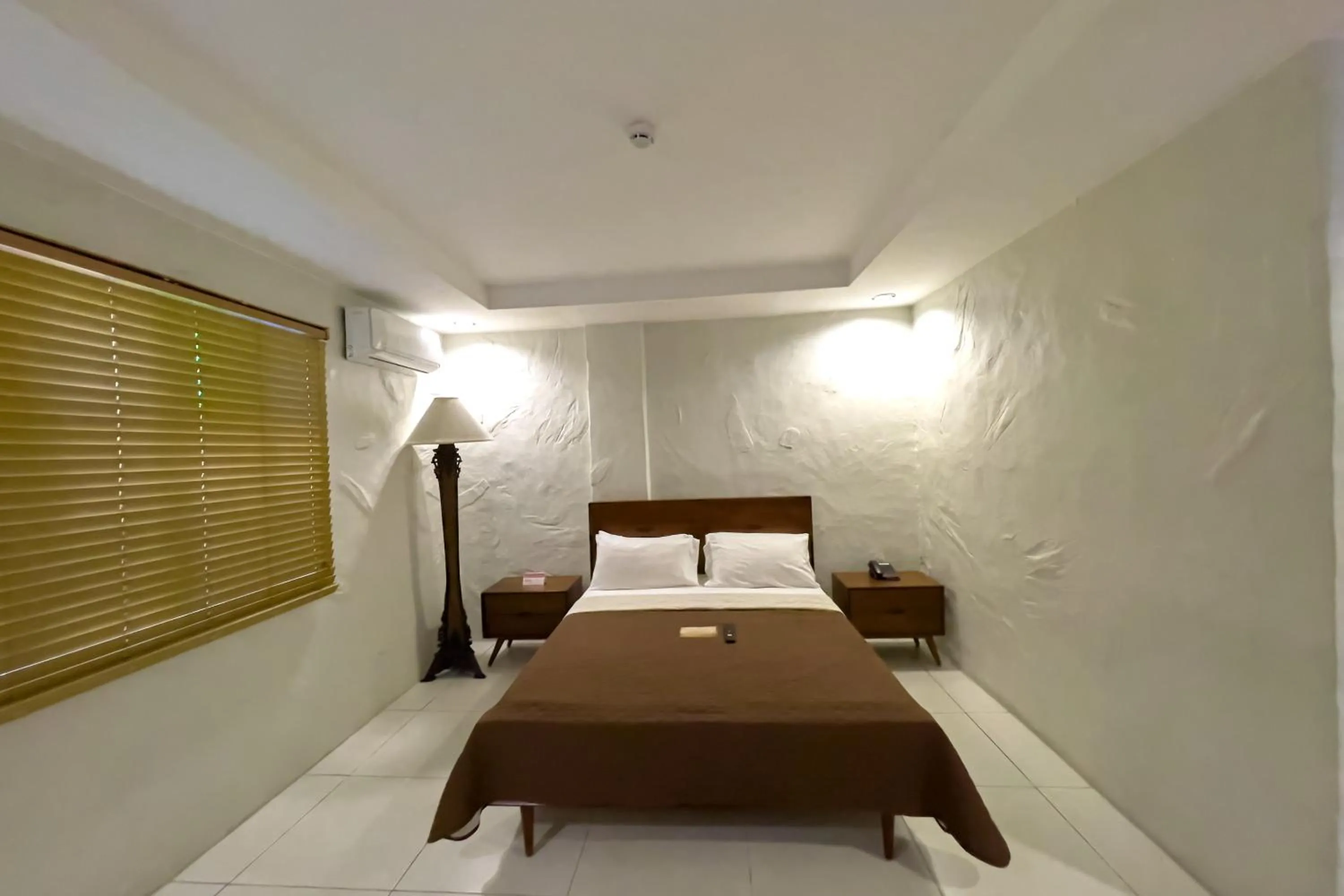 Bed in Laurel Heritage Resort and Spa