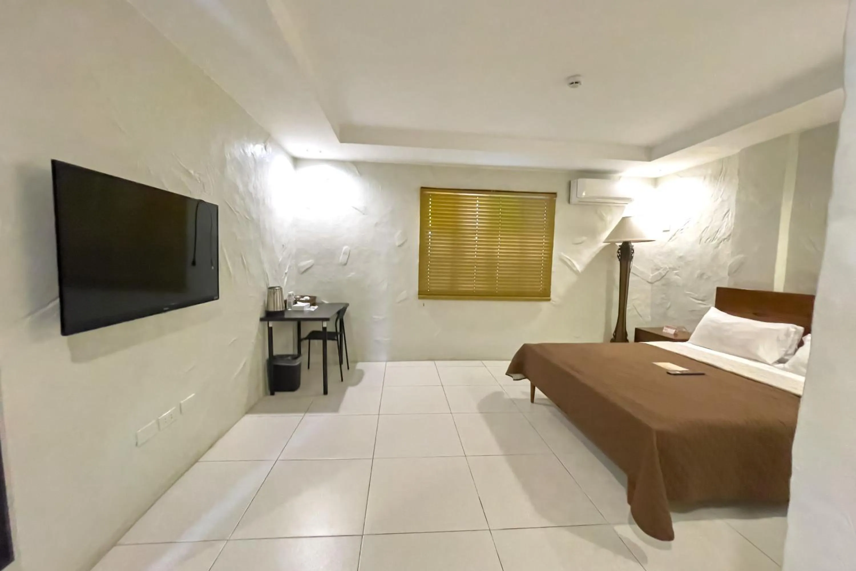 Bed in Laurel Heritage Resort and Spa