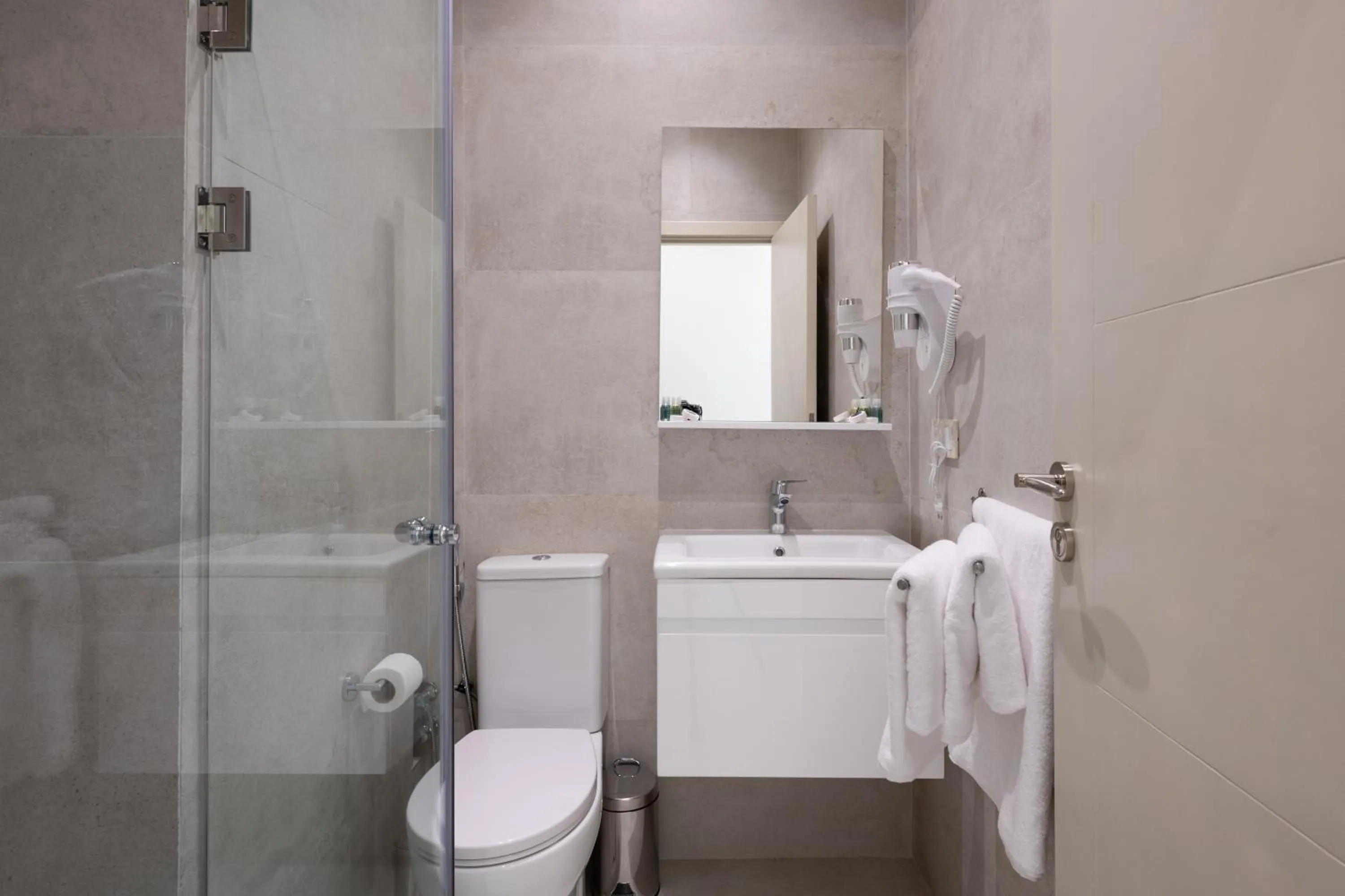 Shower in Hotel El Toro Tanger