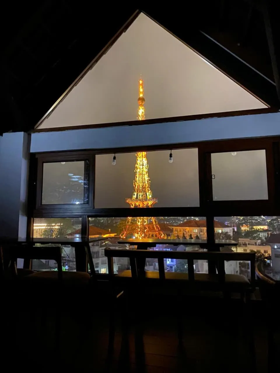 Restaurant/places to eat in Lumina Hotel Da Lat Central