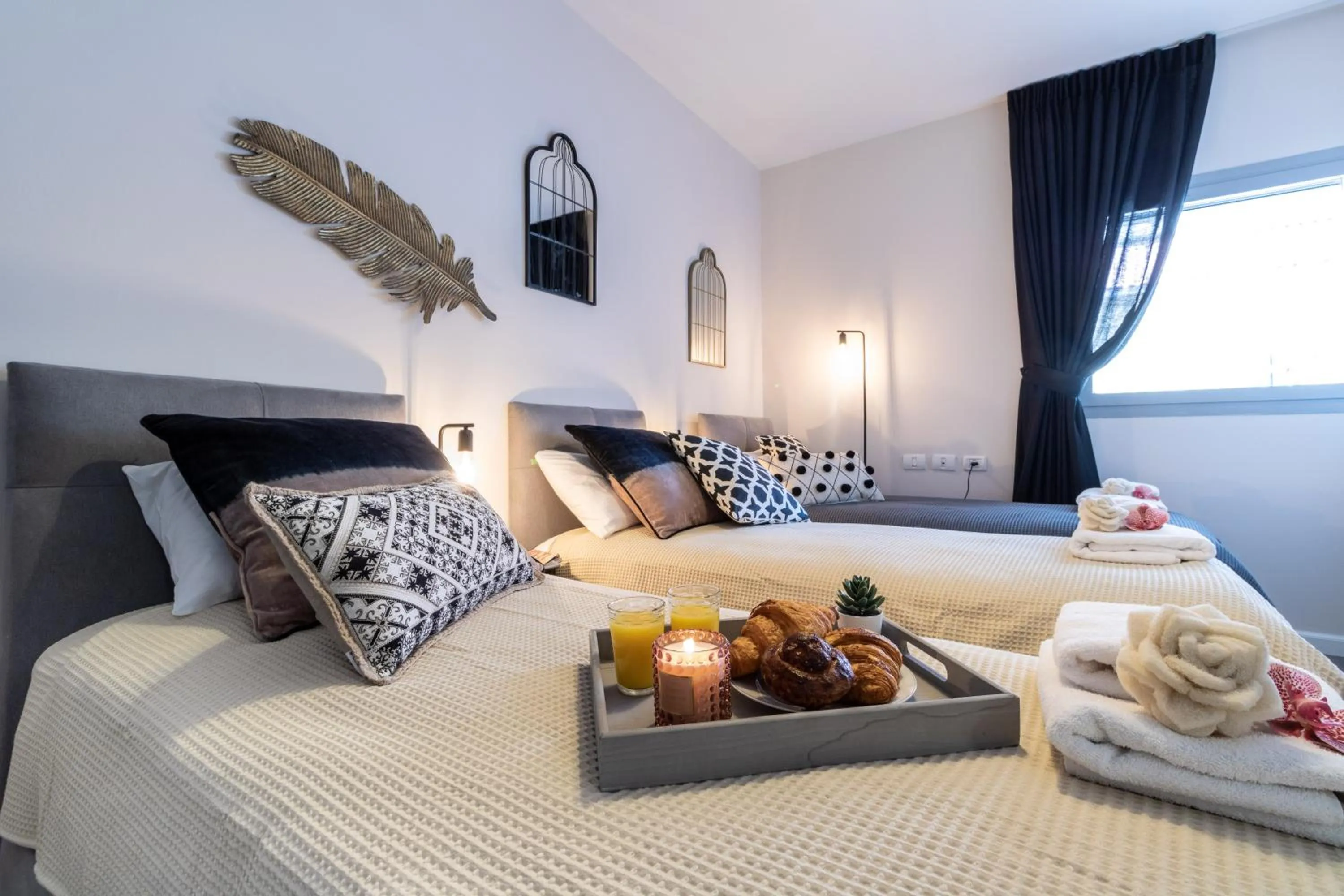 Bed in King David Residence - Isrentals