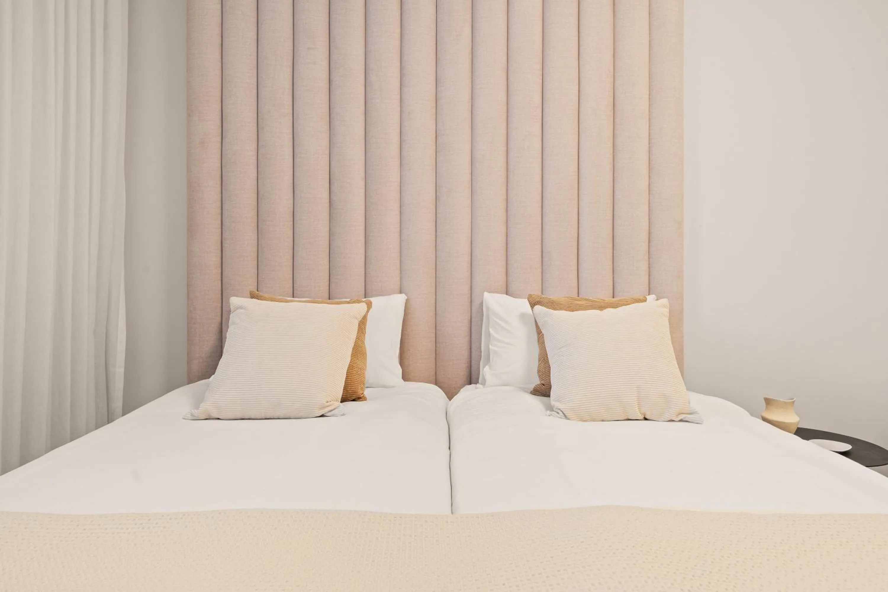 Bed in King David Residence - Isrentals