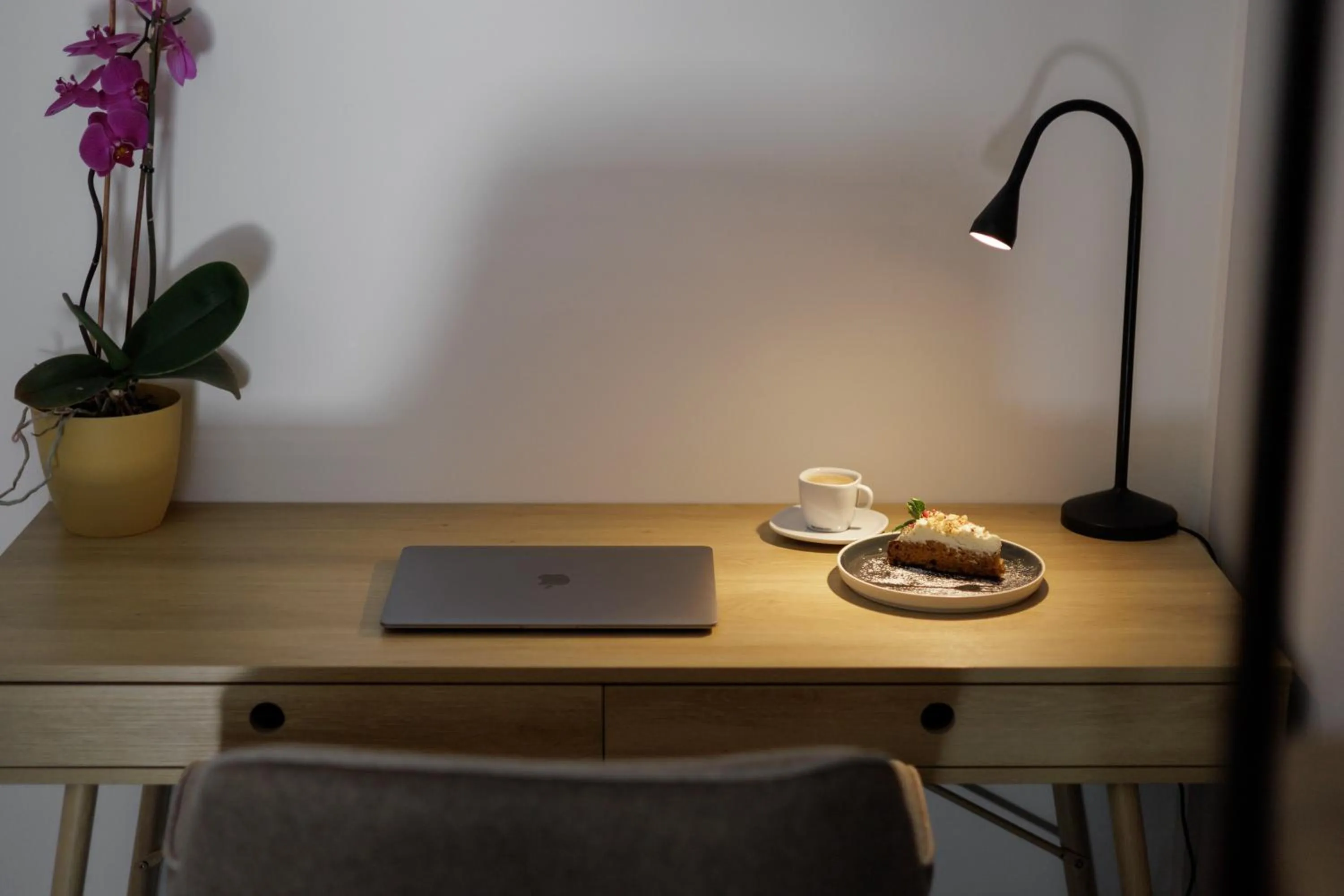 Business facilities in River Apartments