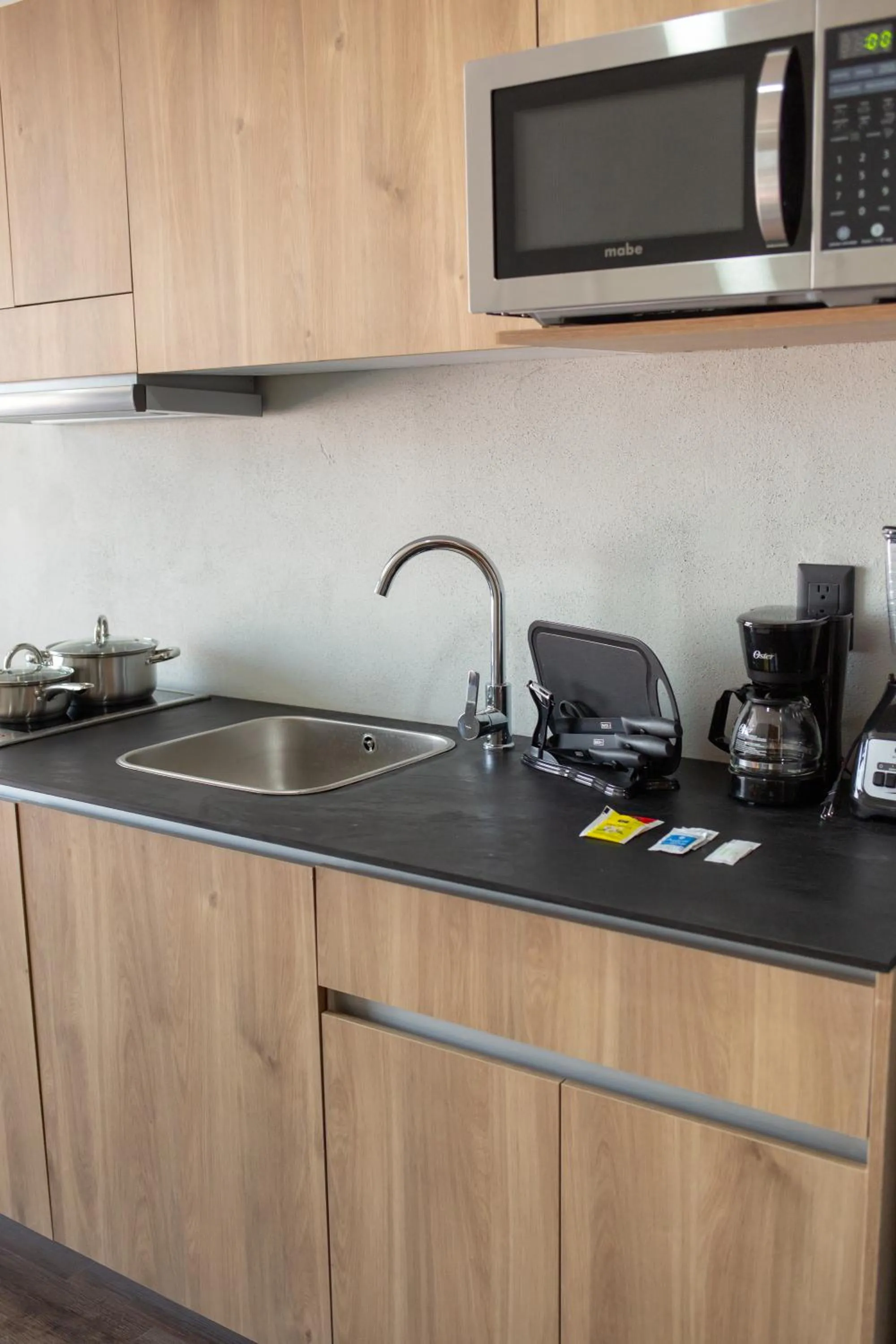 Suites del Carmen Consulado