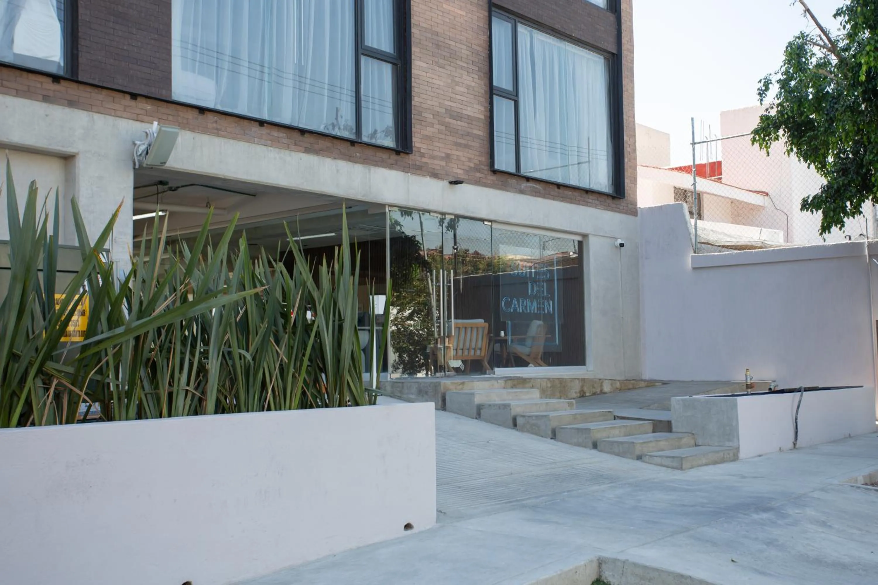 Property building in Suites del Carmen Consulado