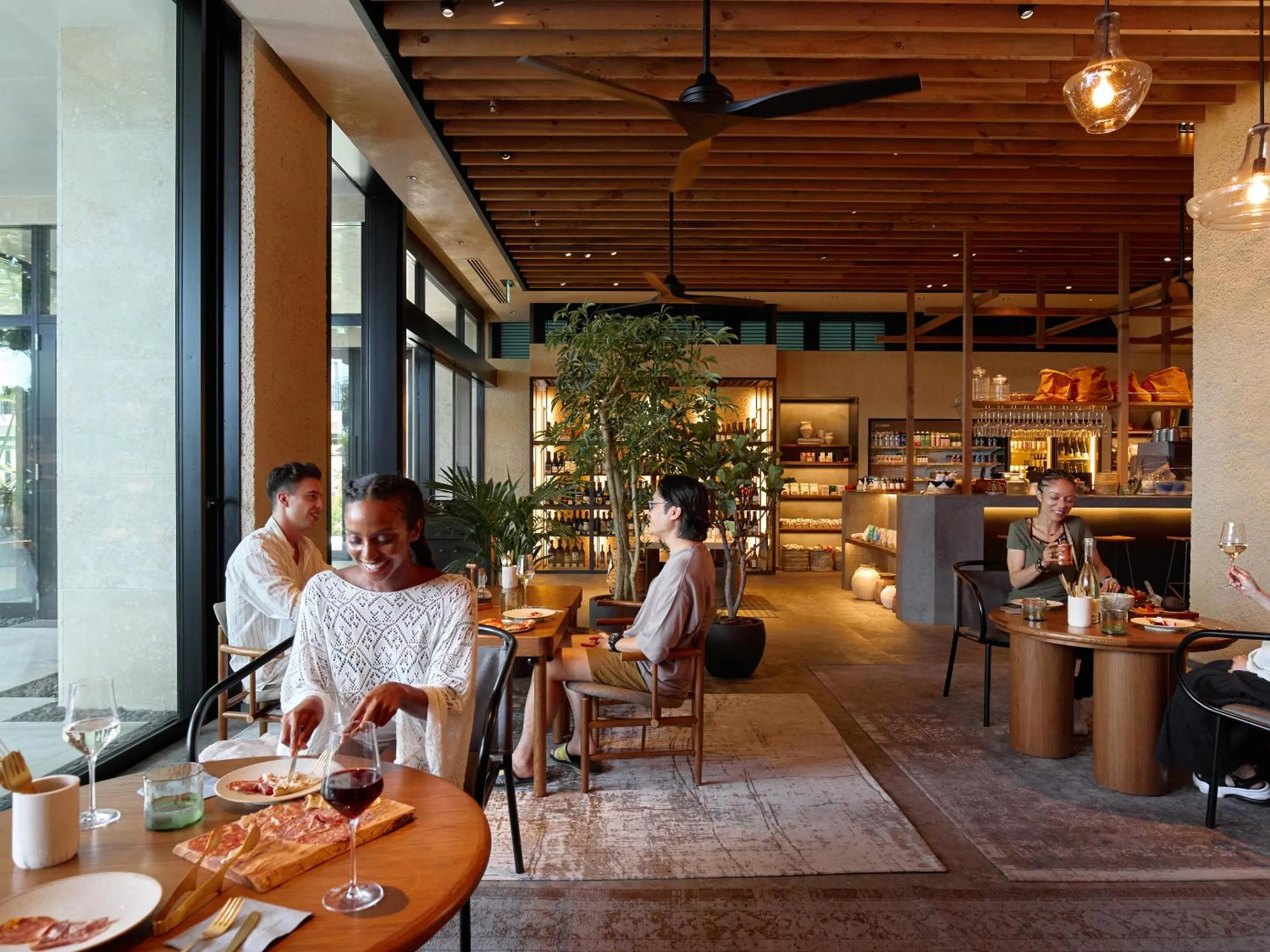 Restaurant/places to eat in seven x seven ISHIGAKI