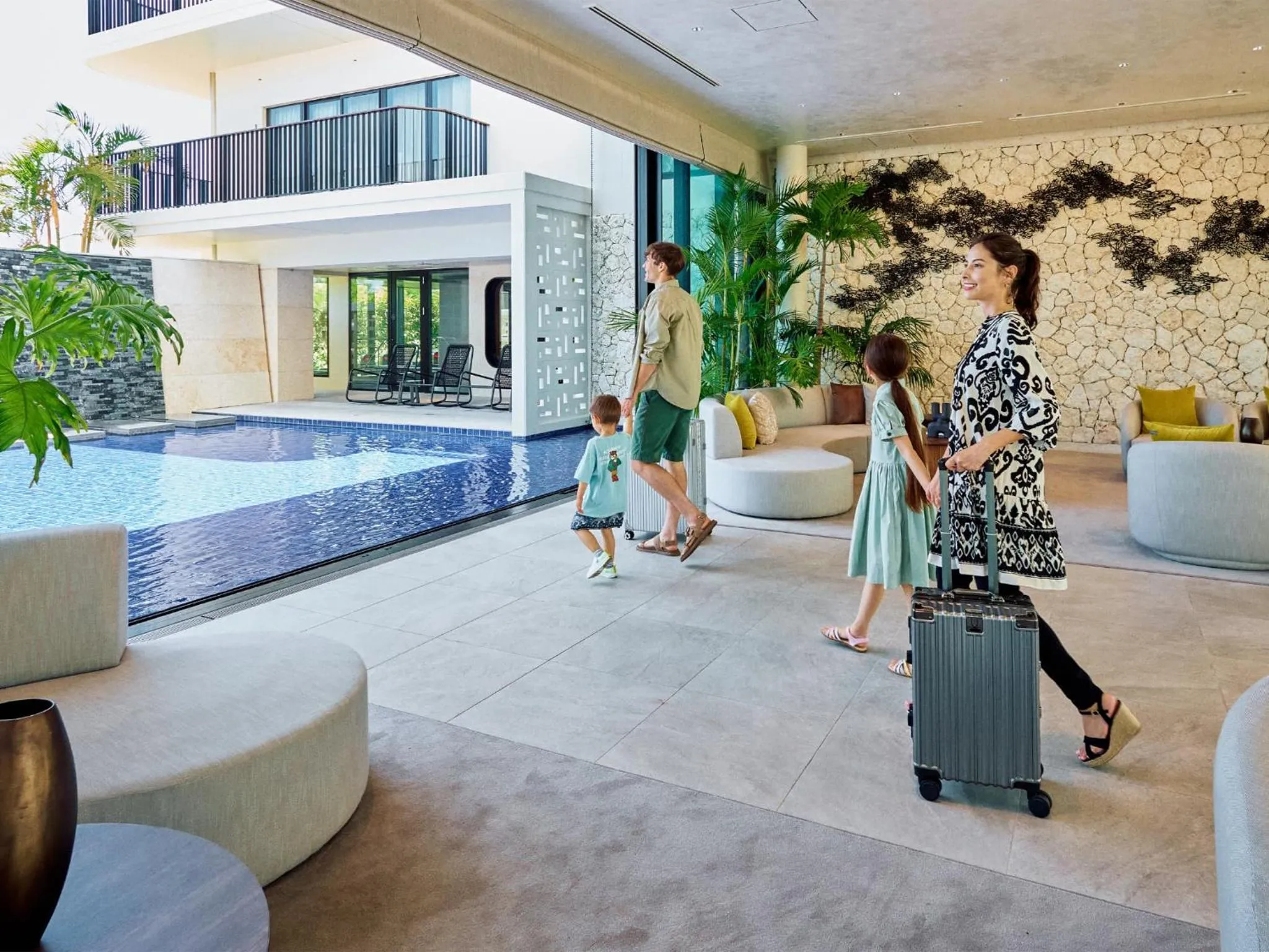 People in seven x seven ISHIGAKI