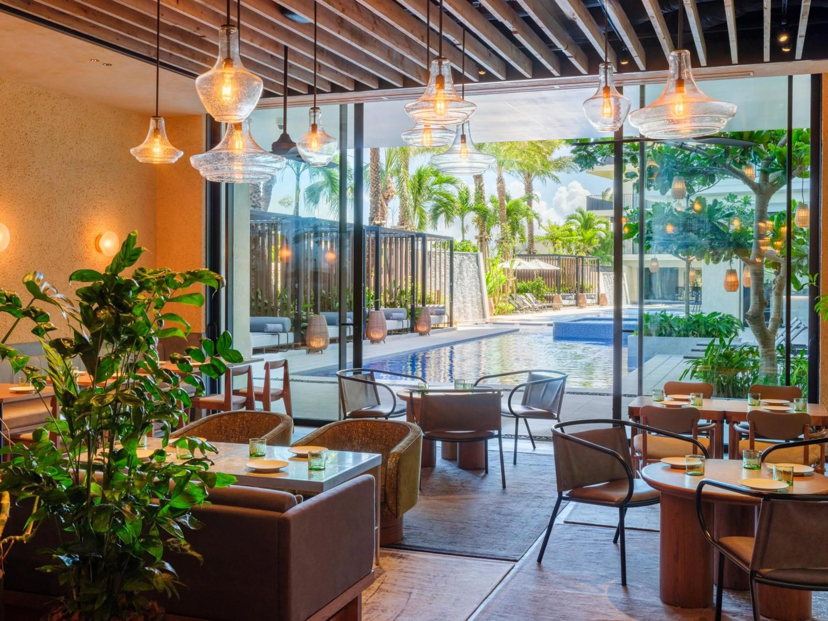 Restaurant/places to eat in seven x seven ISHIGAKI