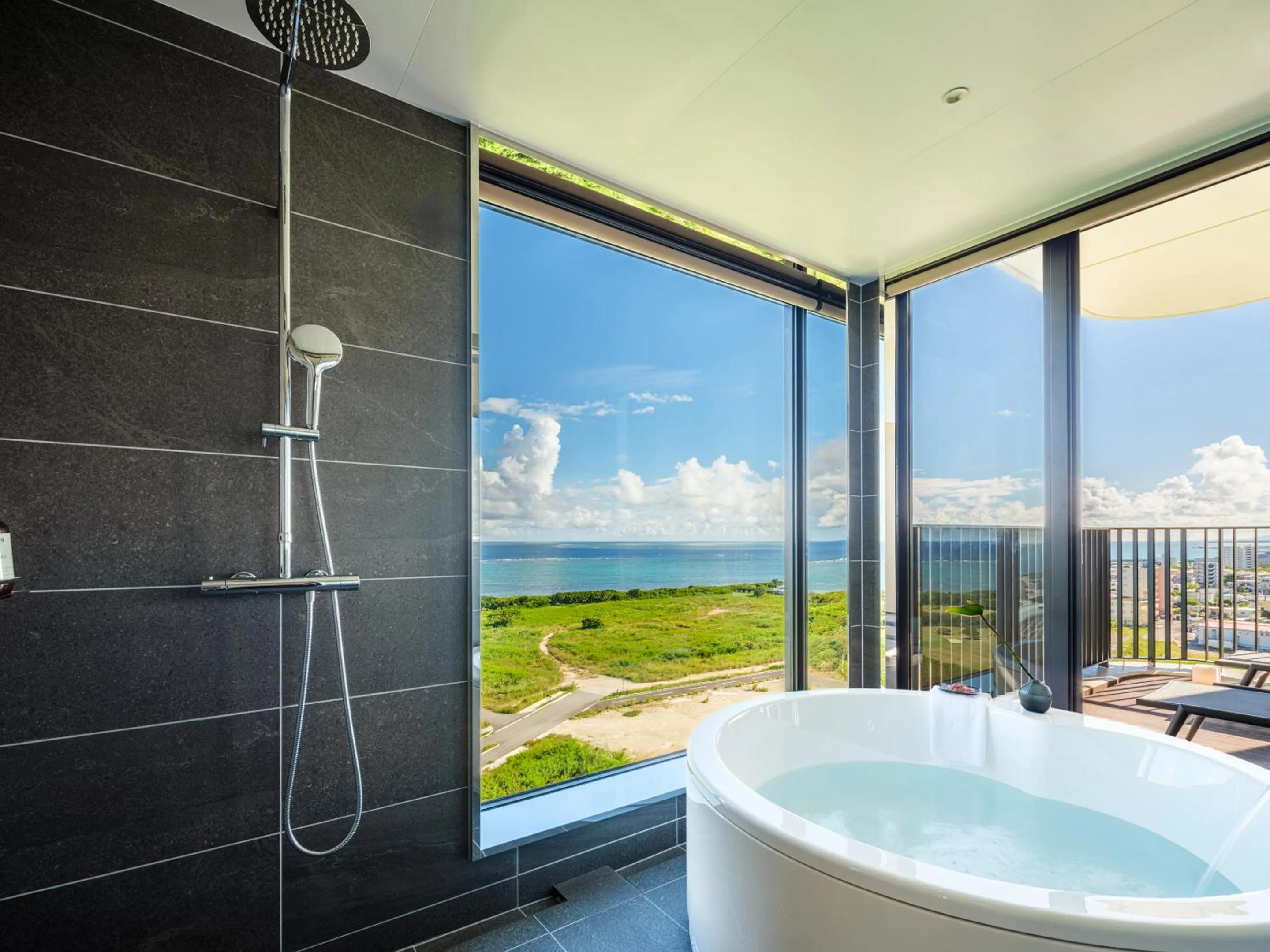 Bathroom in seven x seven ISHIGAKI