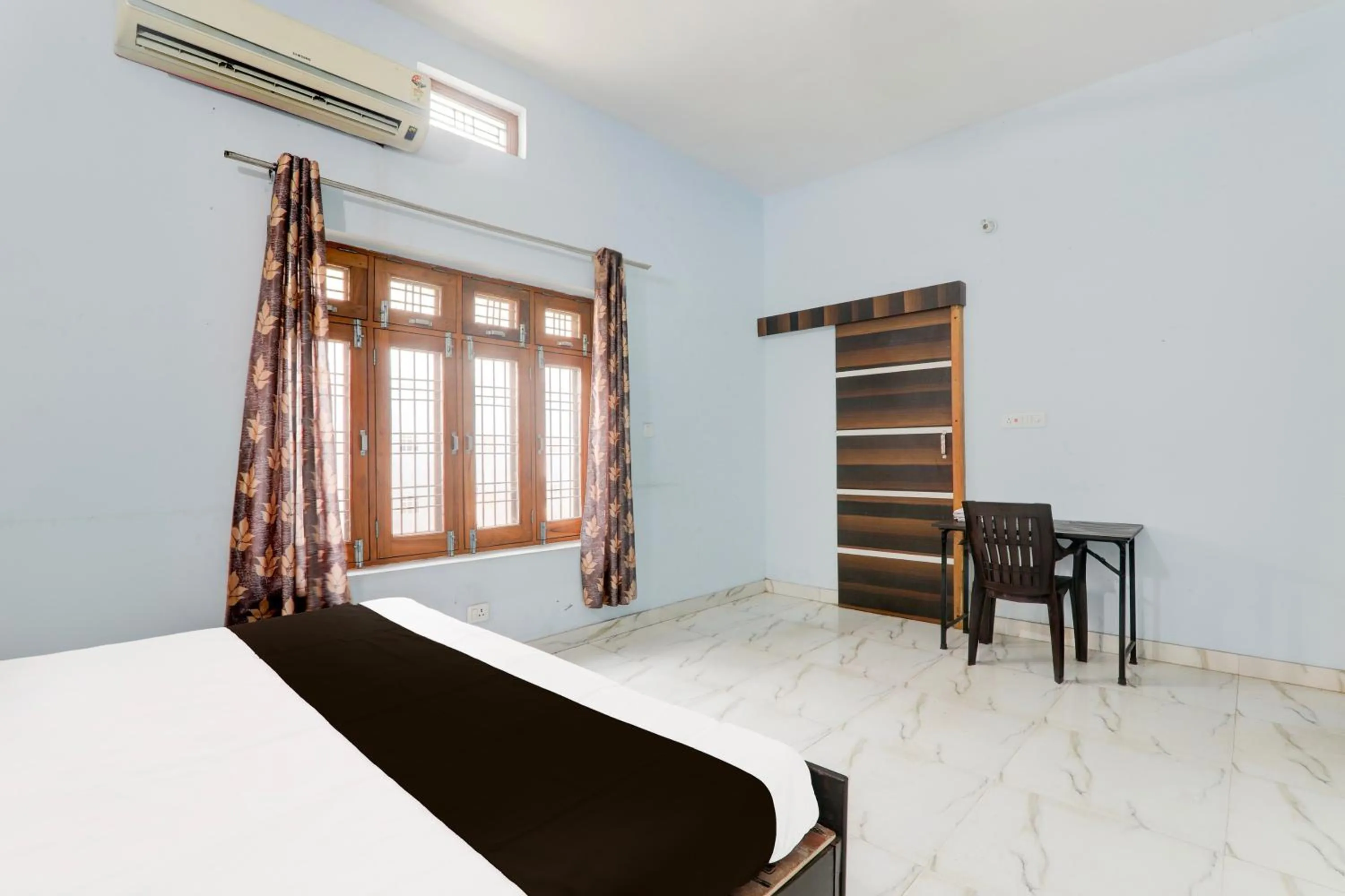 Bedroom in HOTEL O BLISS INN GUEST HOUSE