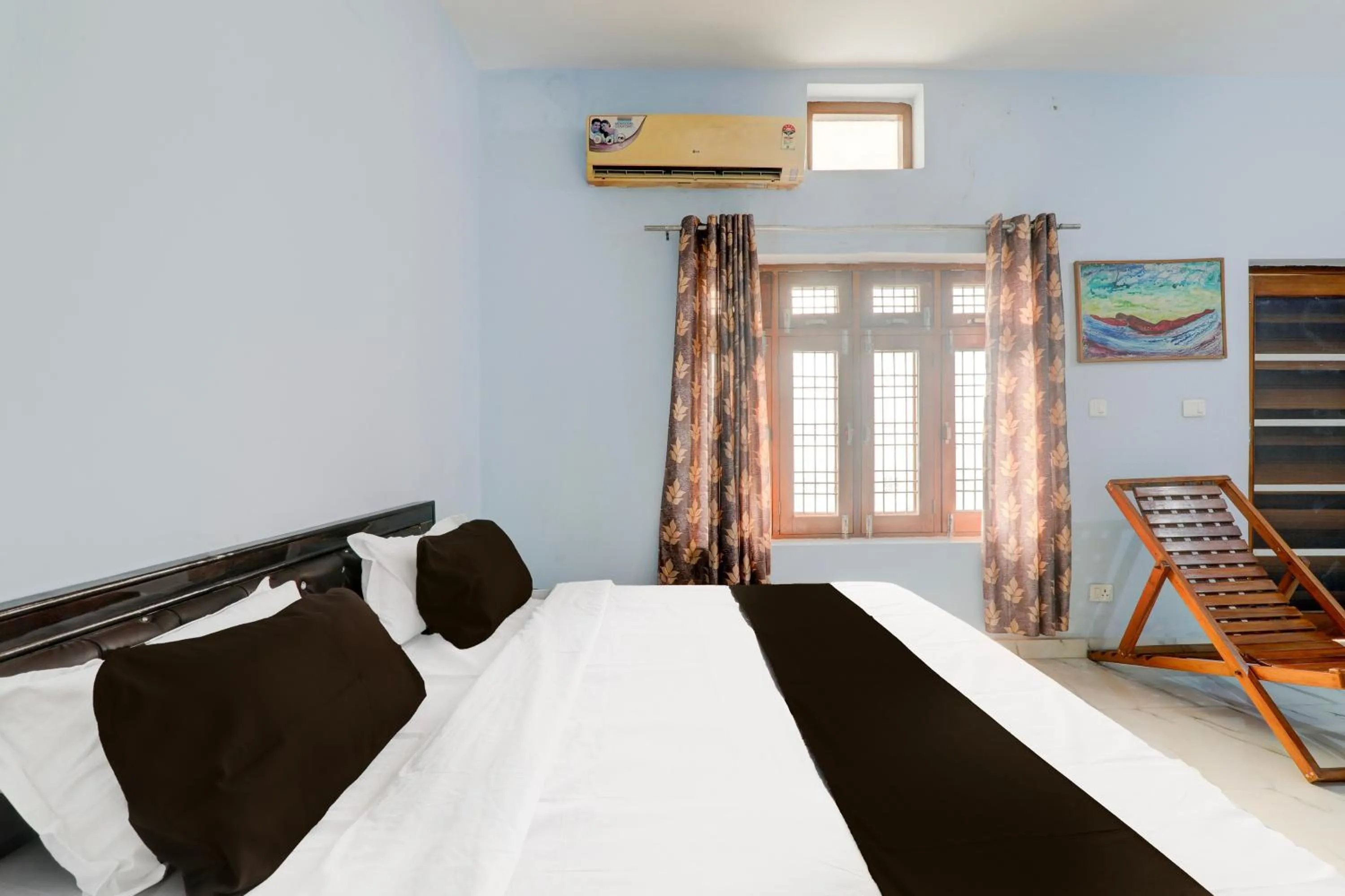 Bedroom in HOTEL O BLISS INN GUEST HOUSE