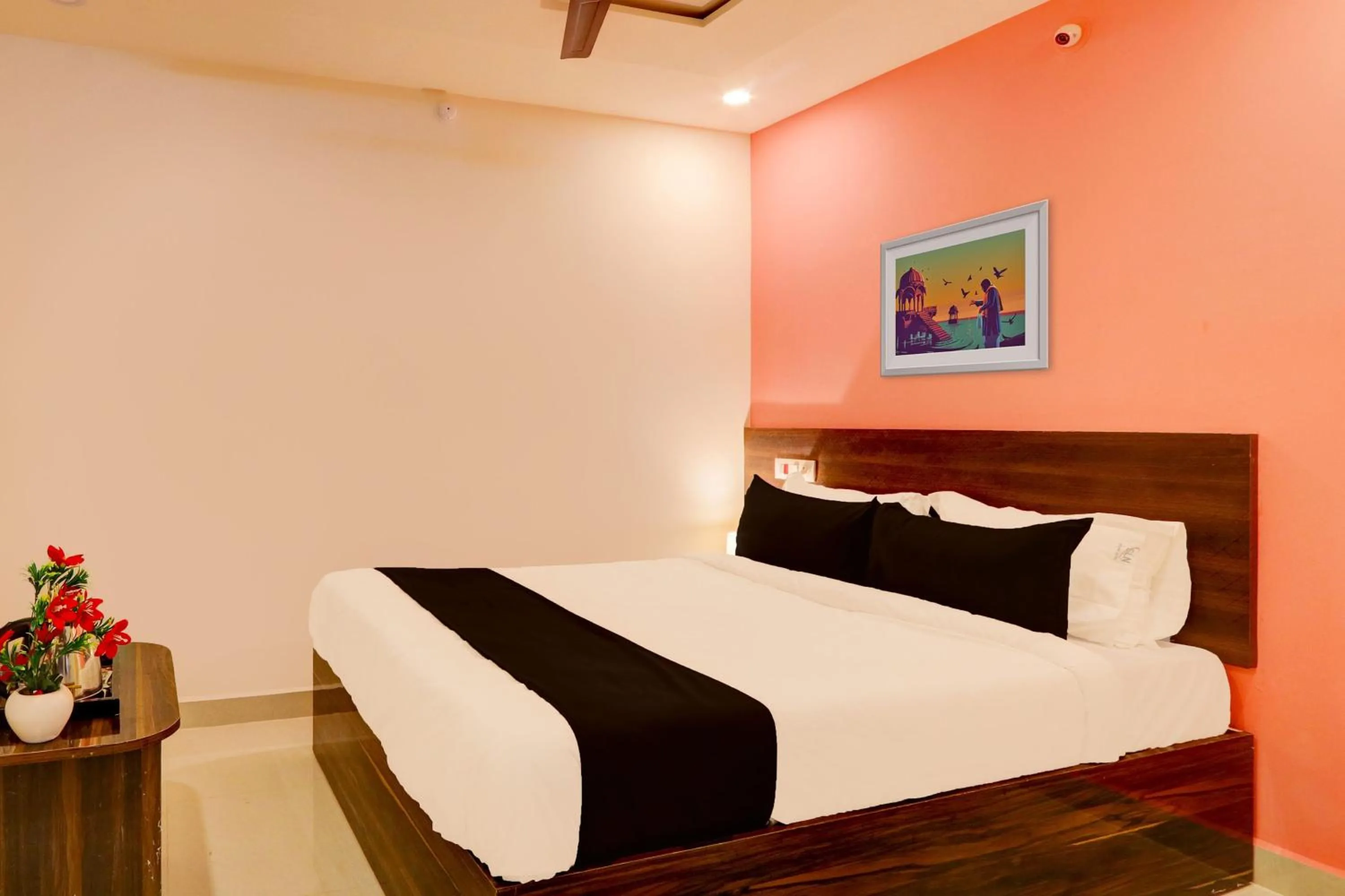 Bedroom, Bed in Hotel O S L N Grand