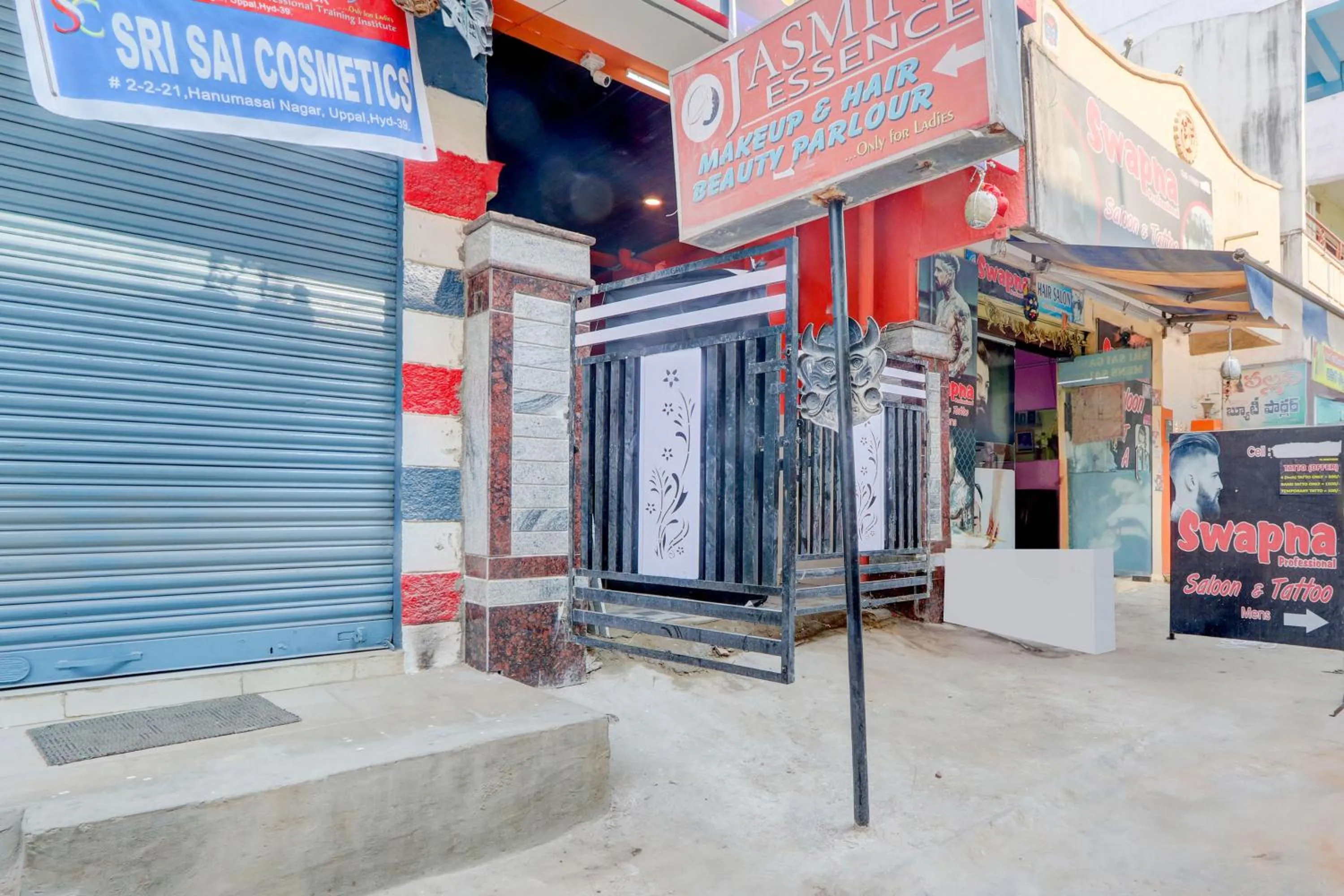 Facade/entrance in Hotel O S L N Grand